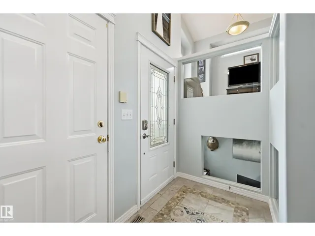 22 OSBORNE CL, St. Albert 5