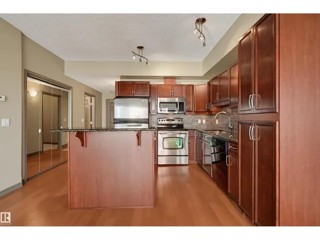 #610 - 10303 111 ST, Edmonton 3