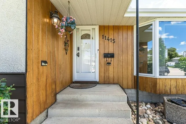 11415 56 AV, Edmonton 2
