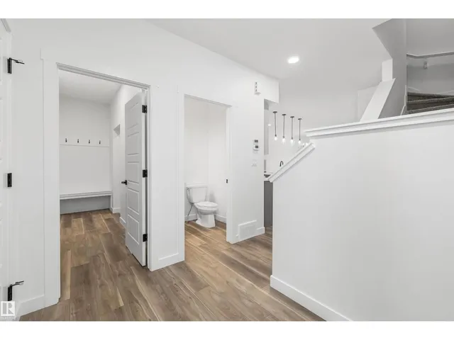 8724 183 AV, Edmonton 4