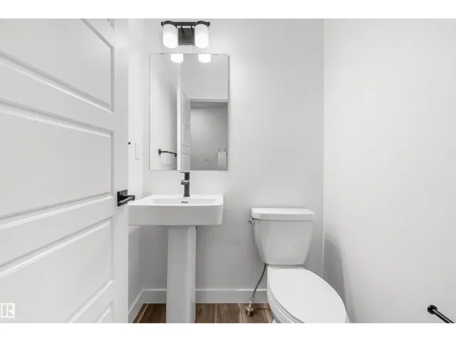 8724 183 AV, Edmonton 5