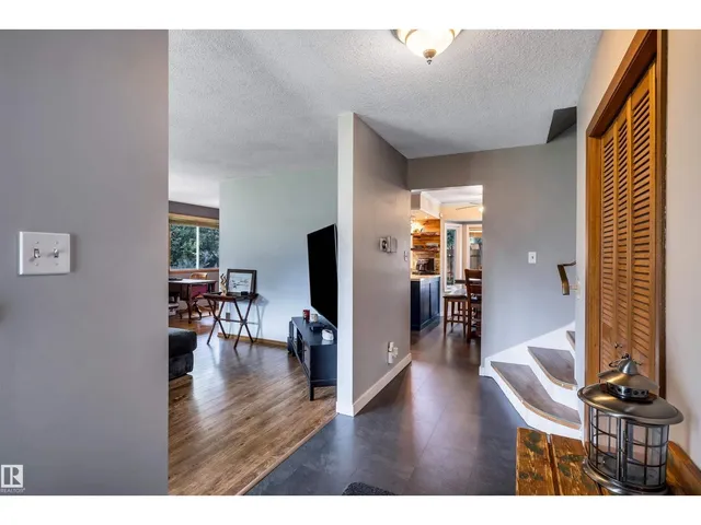 361 LEE RIDGE RD, Edmonton 3