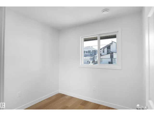 936 19 AV, Edmonton 5