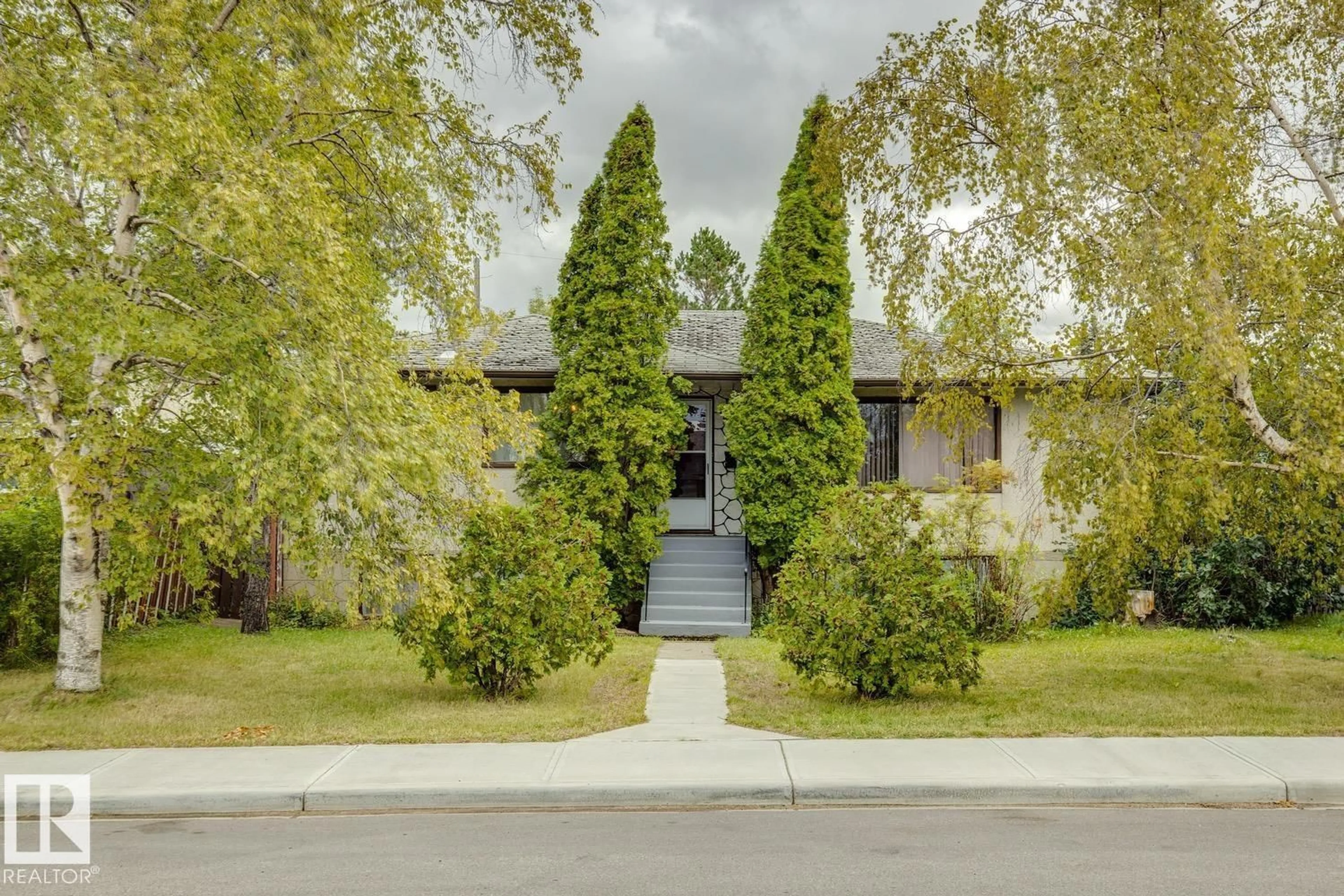 Unknown for NW - 12721/12723 91 ST, Edmonton Alberta T5E3P2