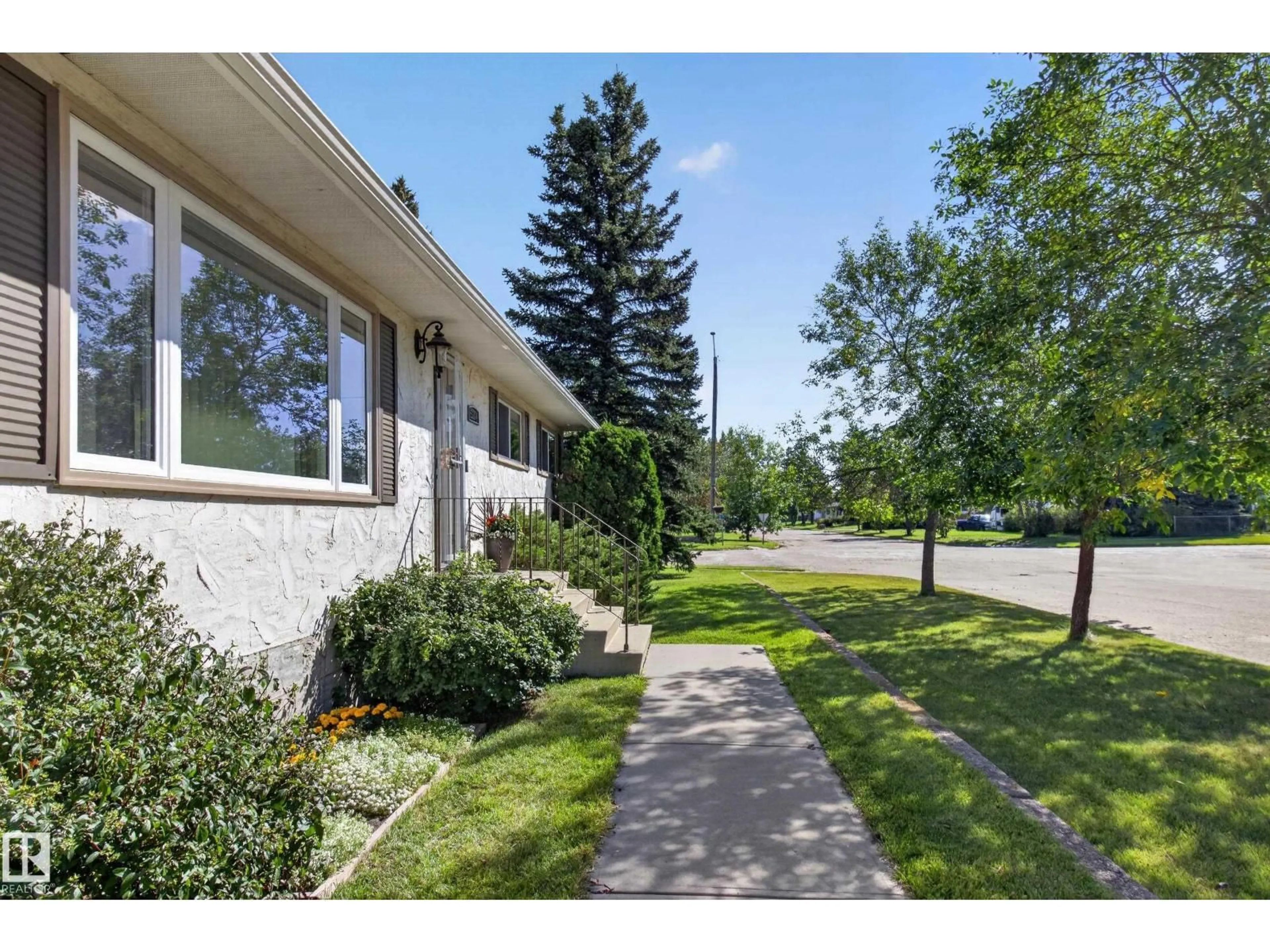 Patio, street for 36 NEWCASTLE, Ryley Alberta T0B4A0