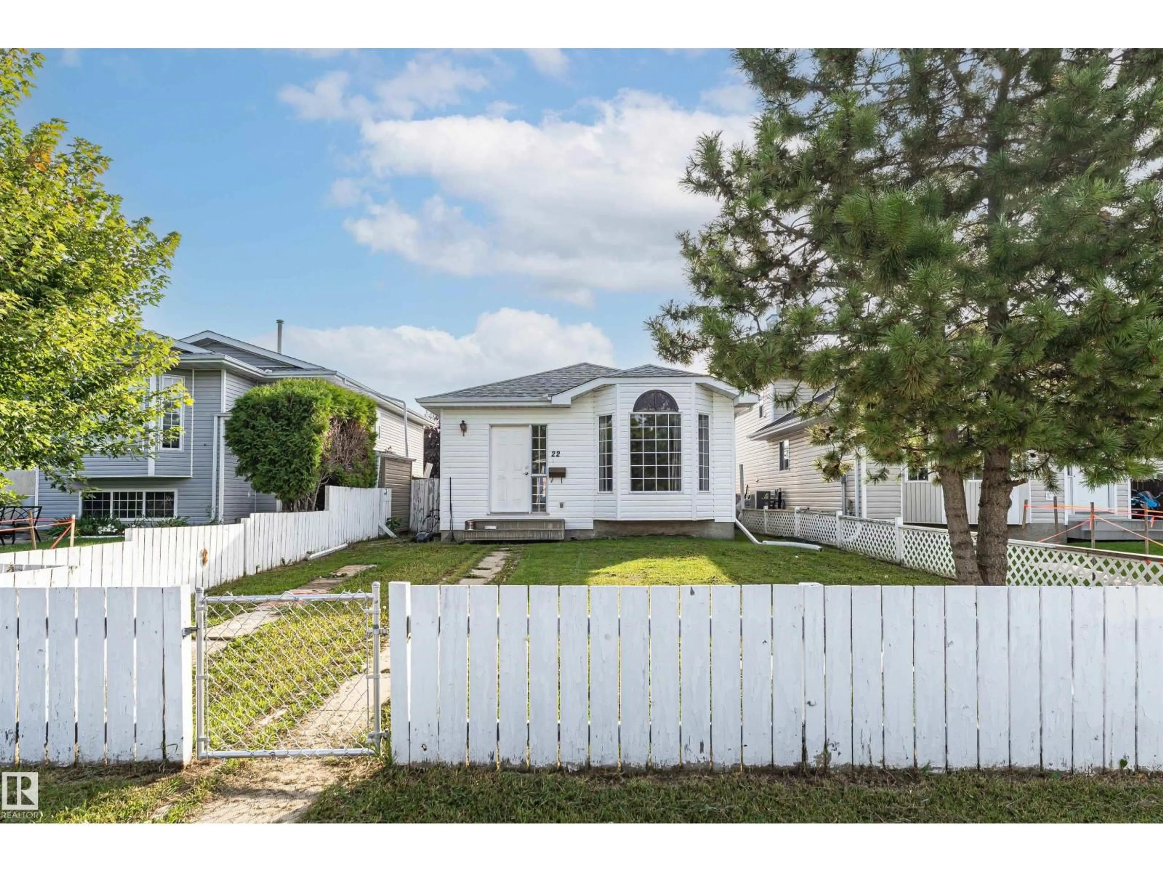 Home with vinyl exterior material, street for 22 GOLD EYE DR, Devon Alberta T9G1V9