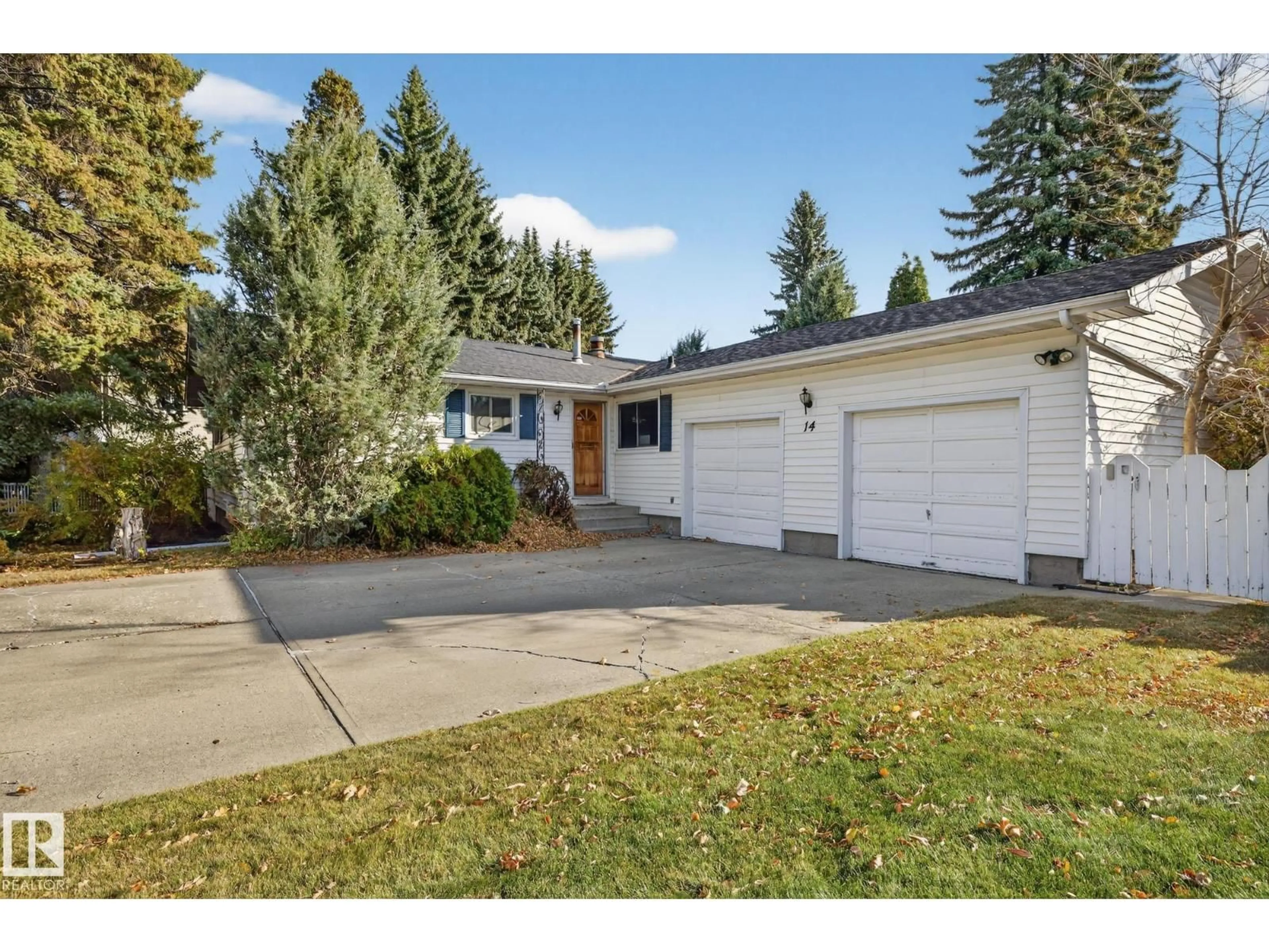 Home with vinyl exterior material, street for NW - 14 ELM CO, Sherwood Park Alberta T8A1J2