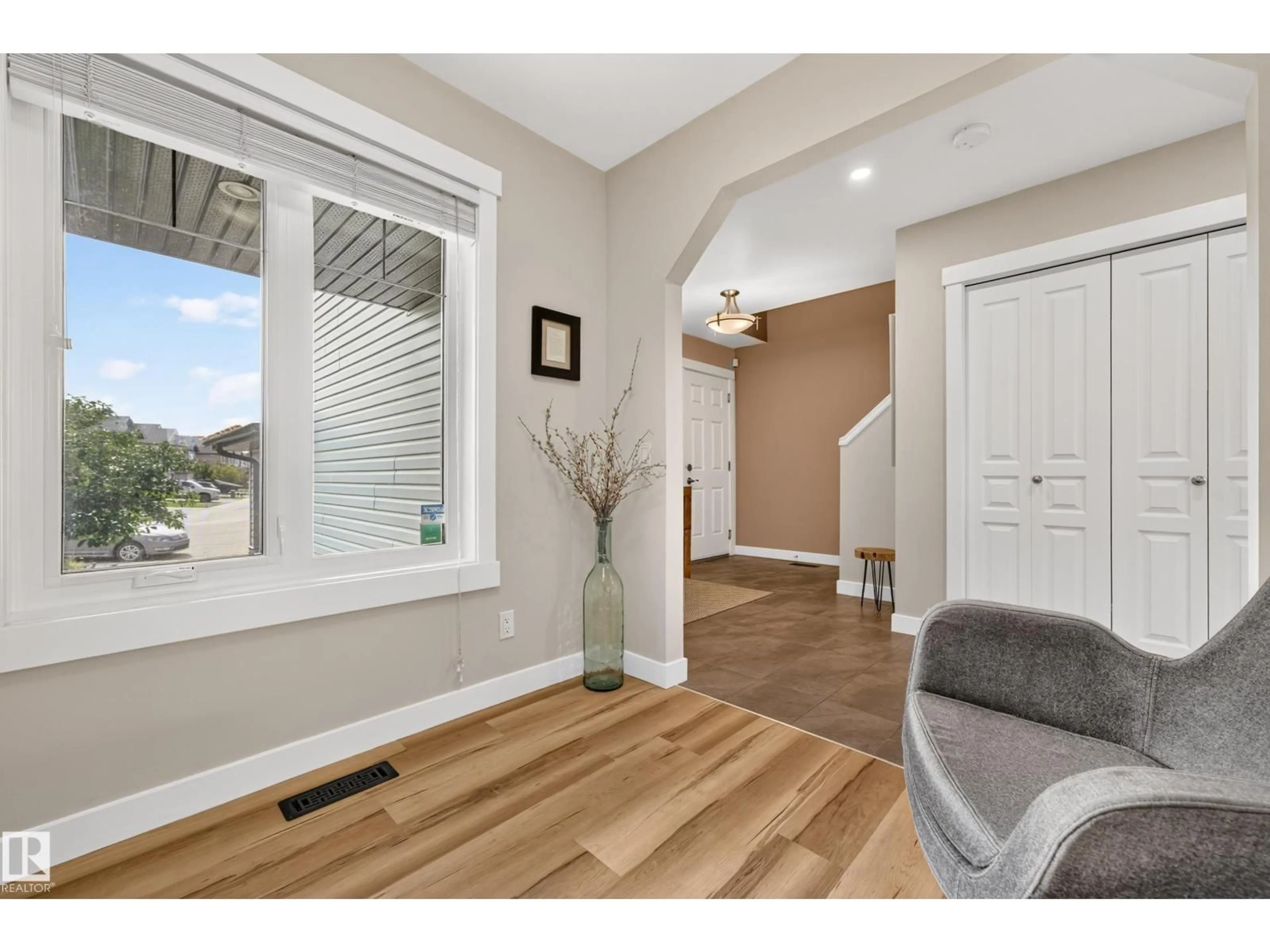 Indoor entryway for 12528 172 AV, Edmonton Alberta T5X0E6