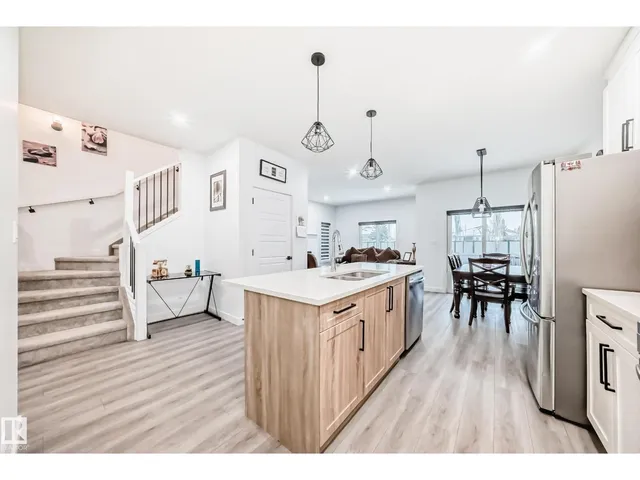 563 KLEINS CR, Leduc 3