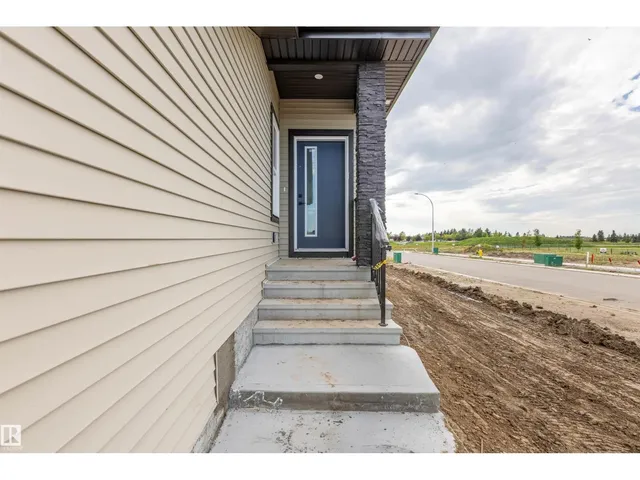 10462 104 ST, Morinville 3