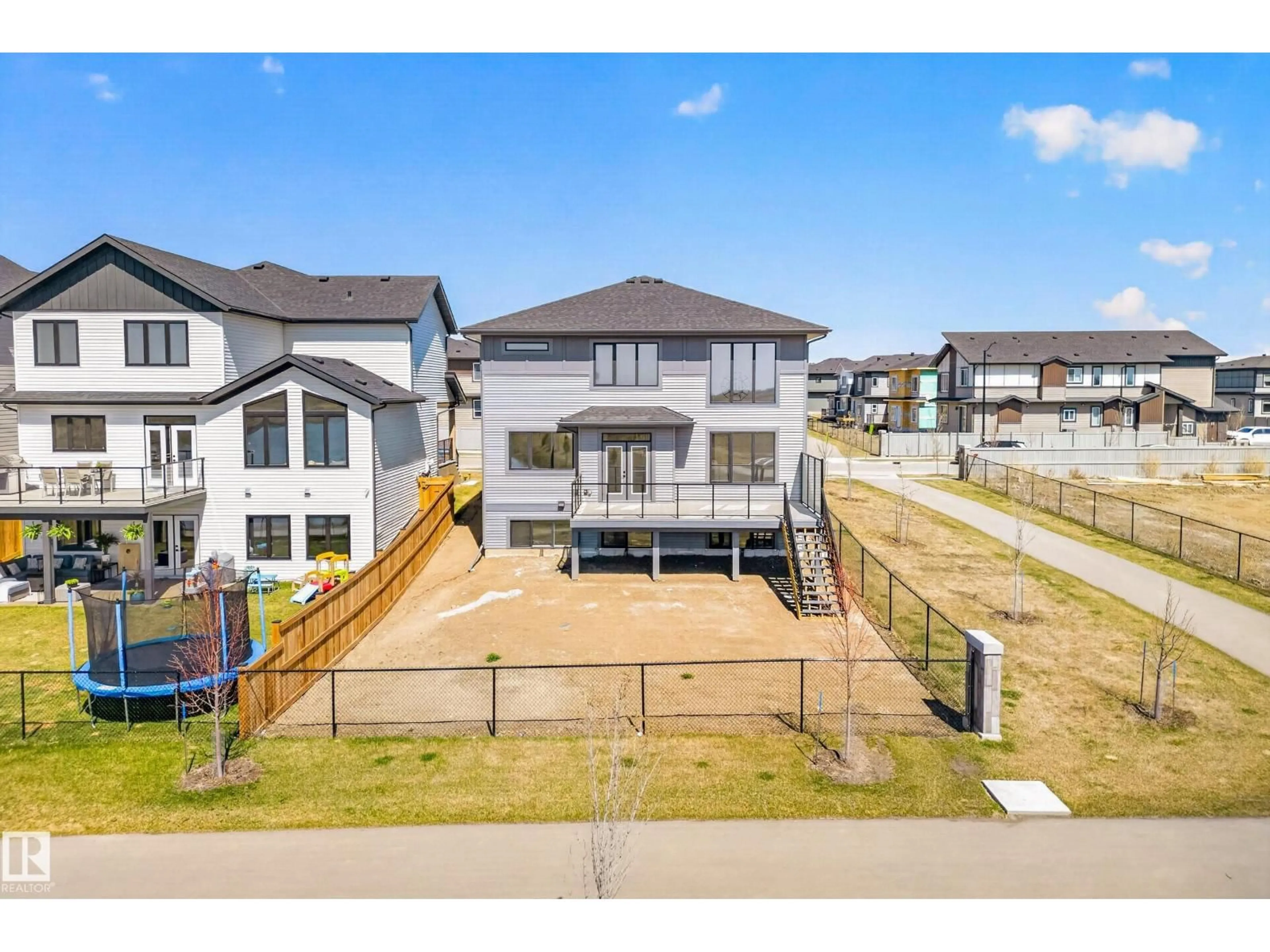 A pic from outside/outdoor area/front of a property/back of a property/a pic from drone, unknown for 4005 40 AV, Beaumont Alberta T4X3C1