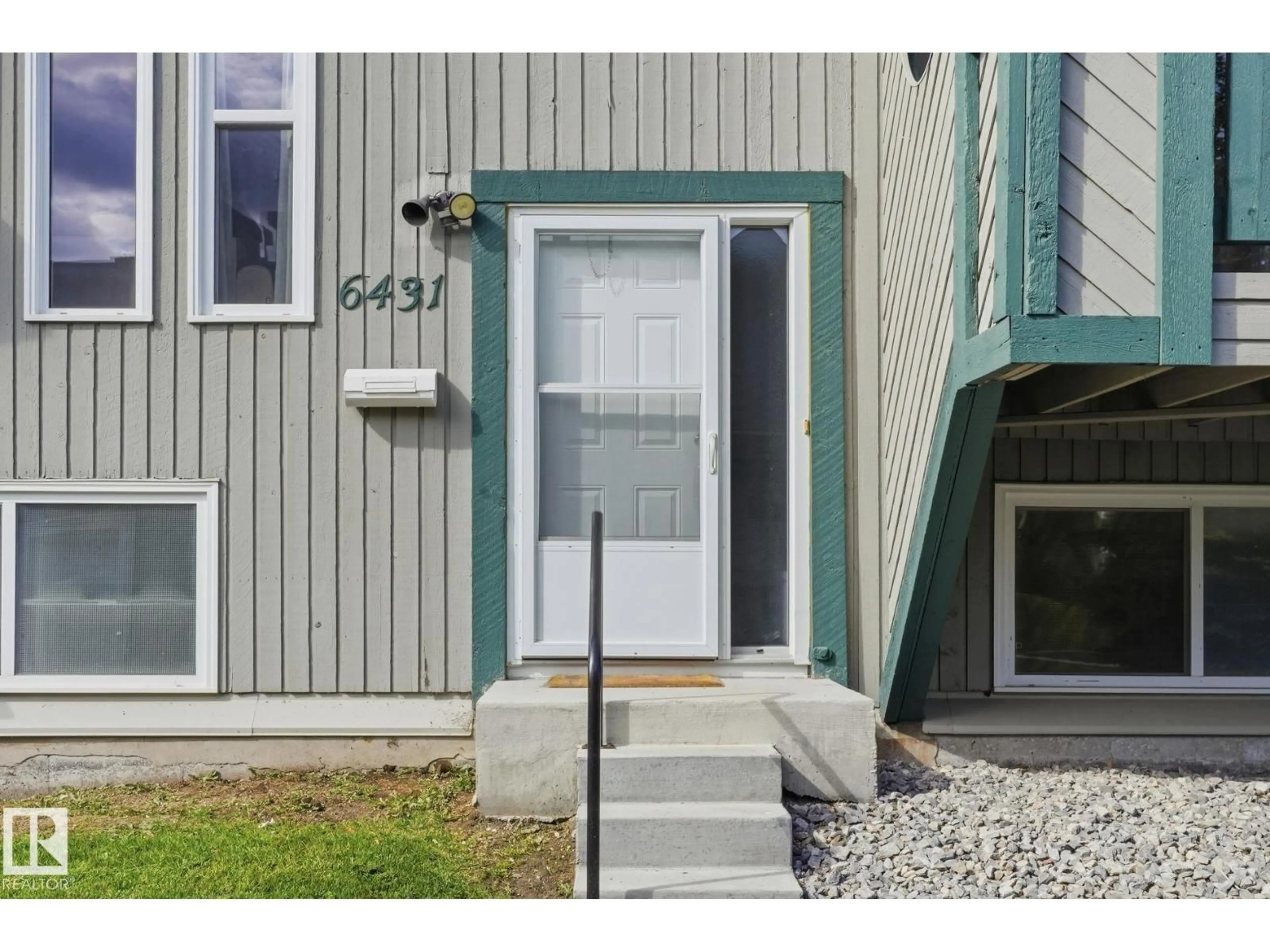 Indoor entryway for NW - 6431 180 ST, Edmonton Alberta T5T2P3