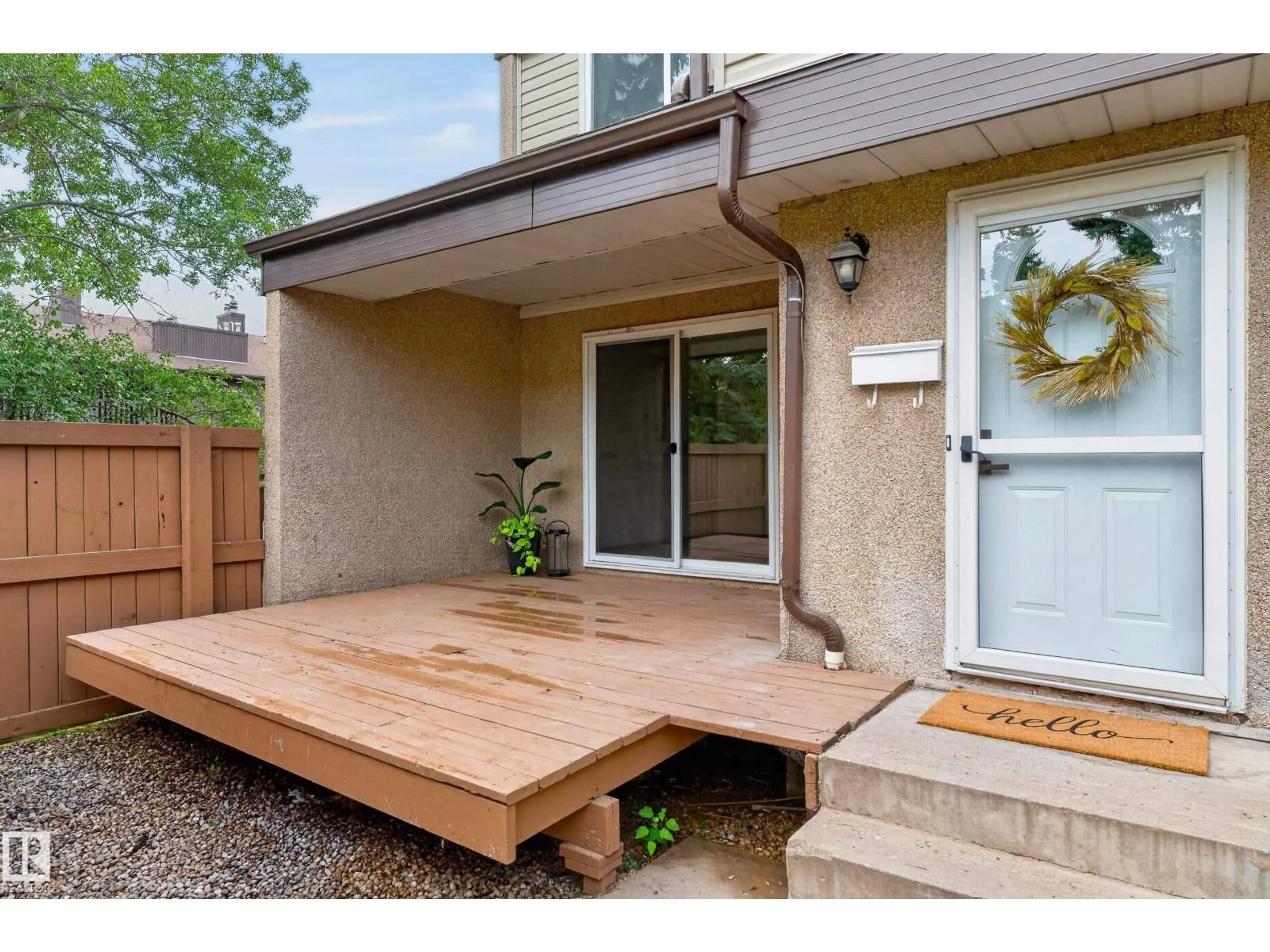 Patio, street for NW - 7117 180 ST, Edmonton Alberta T5T3G1