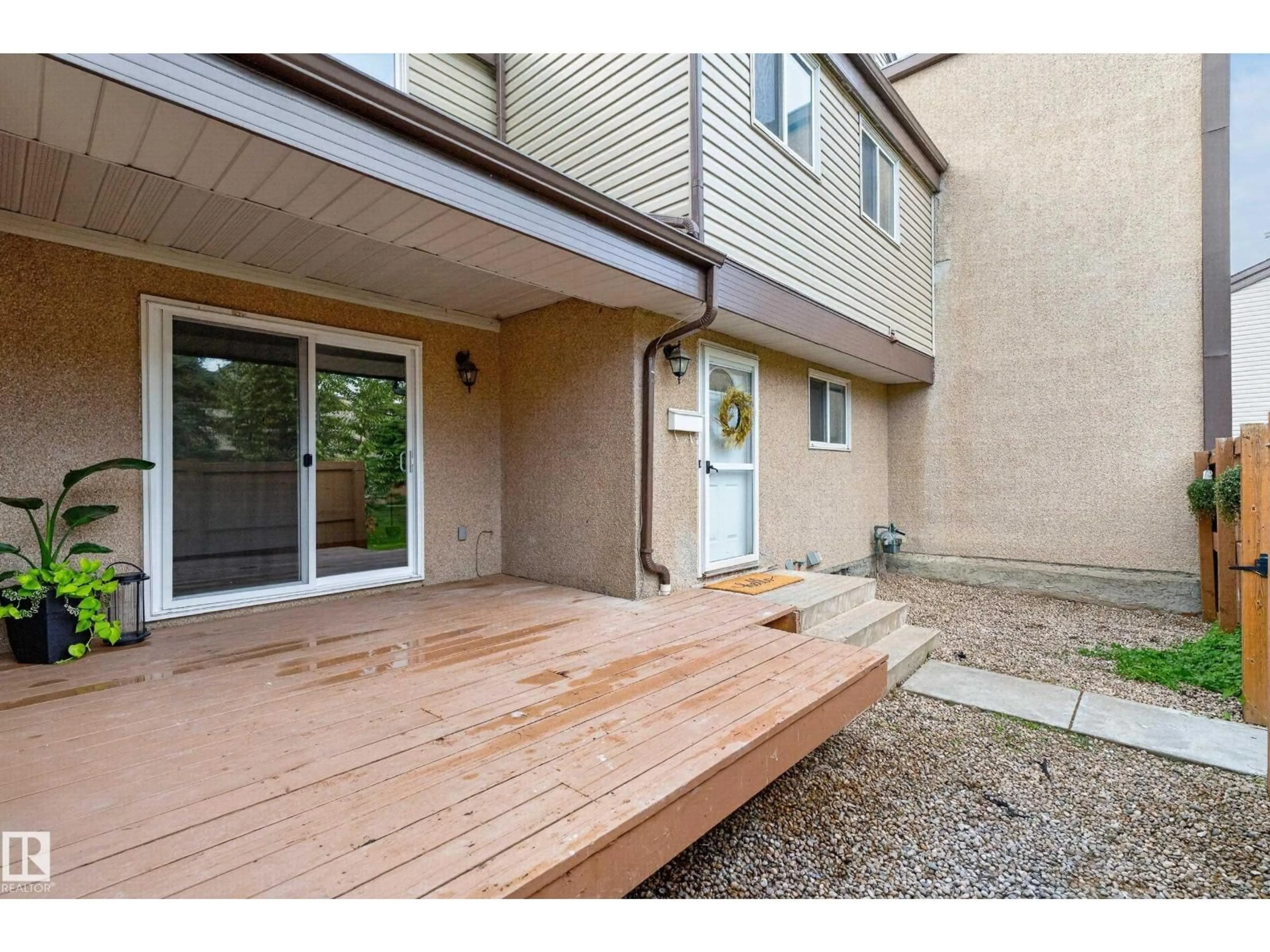 Patio, street for NW - 7117 180 ST, Edmonton Alberta T5T3G1