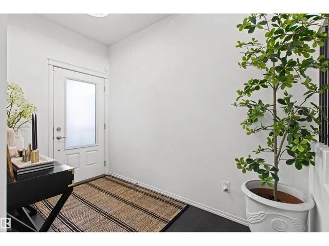 SW - 915 177 ST, Edmonton 5