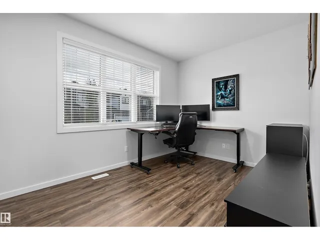 114 STILES BN, Leduc 3