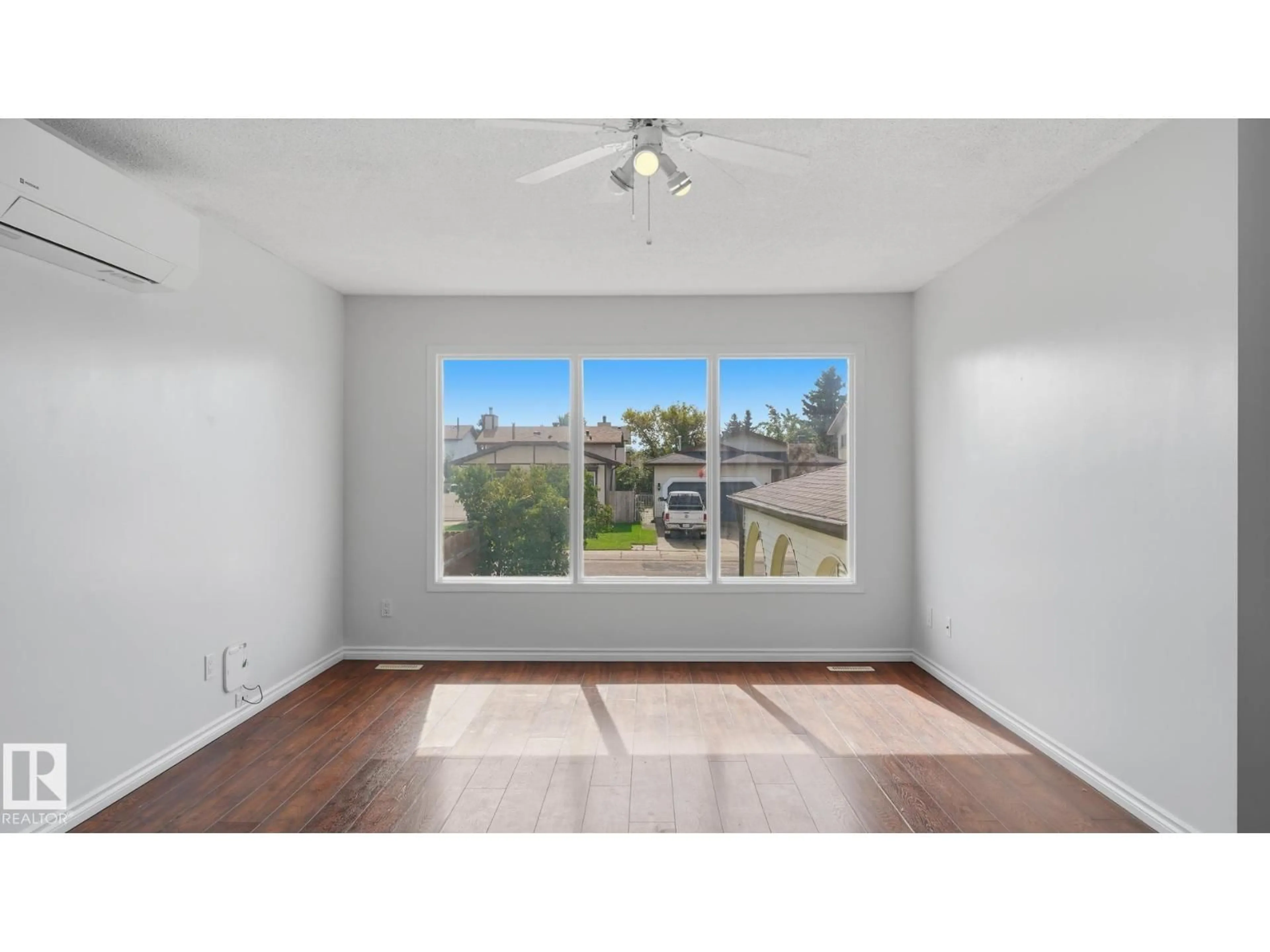 A pic of a room for 12208 146 AV, Edmonton Alberta T5X4X6
