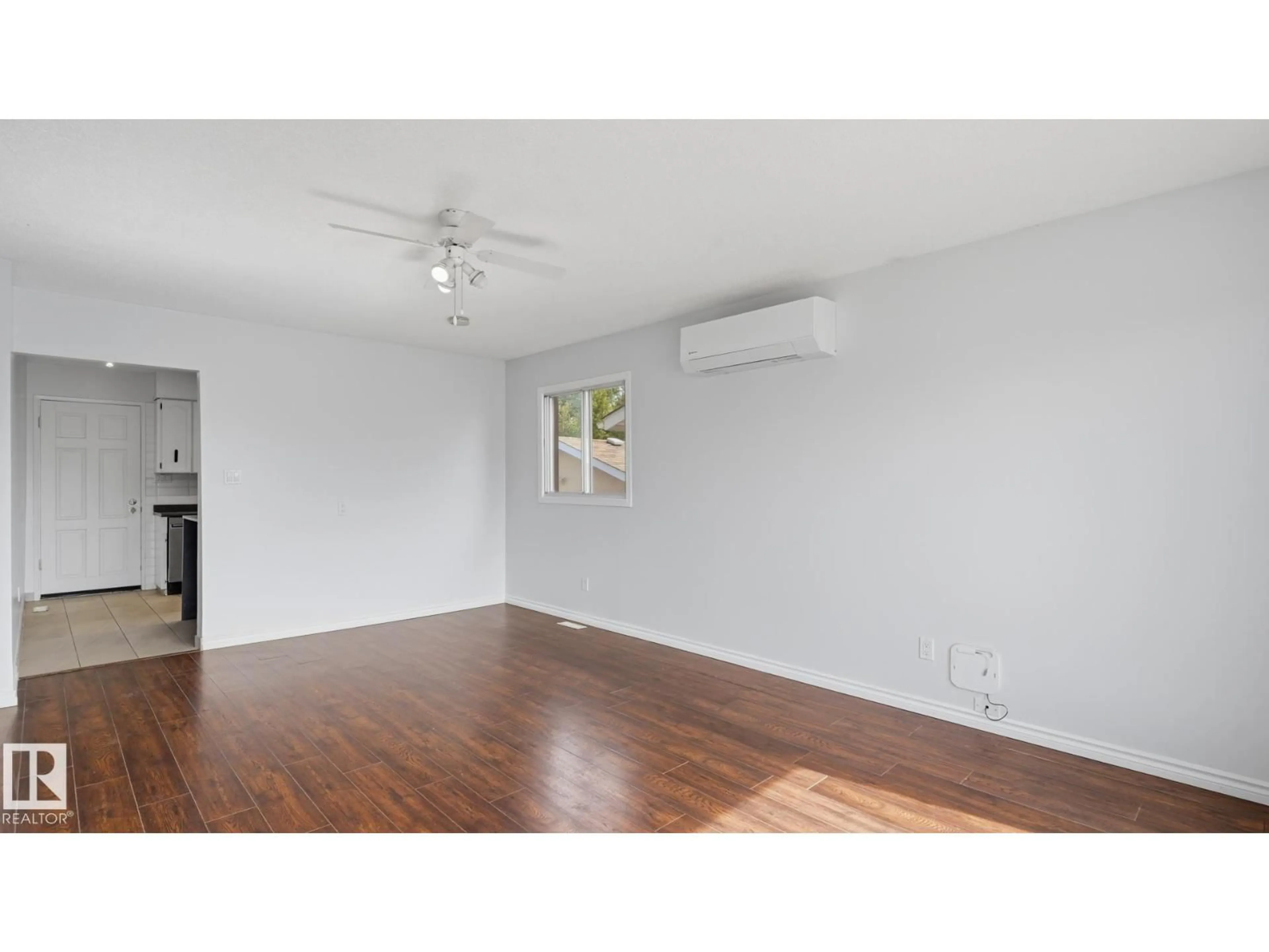 A pic of a room for 12208 146 AV, Edmonton Alberta T5X4X6
