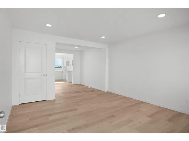 NE - 505 177 AV, Edmonton 3