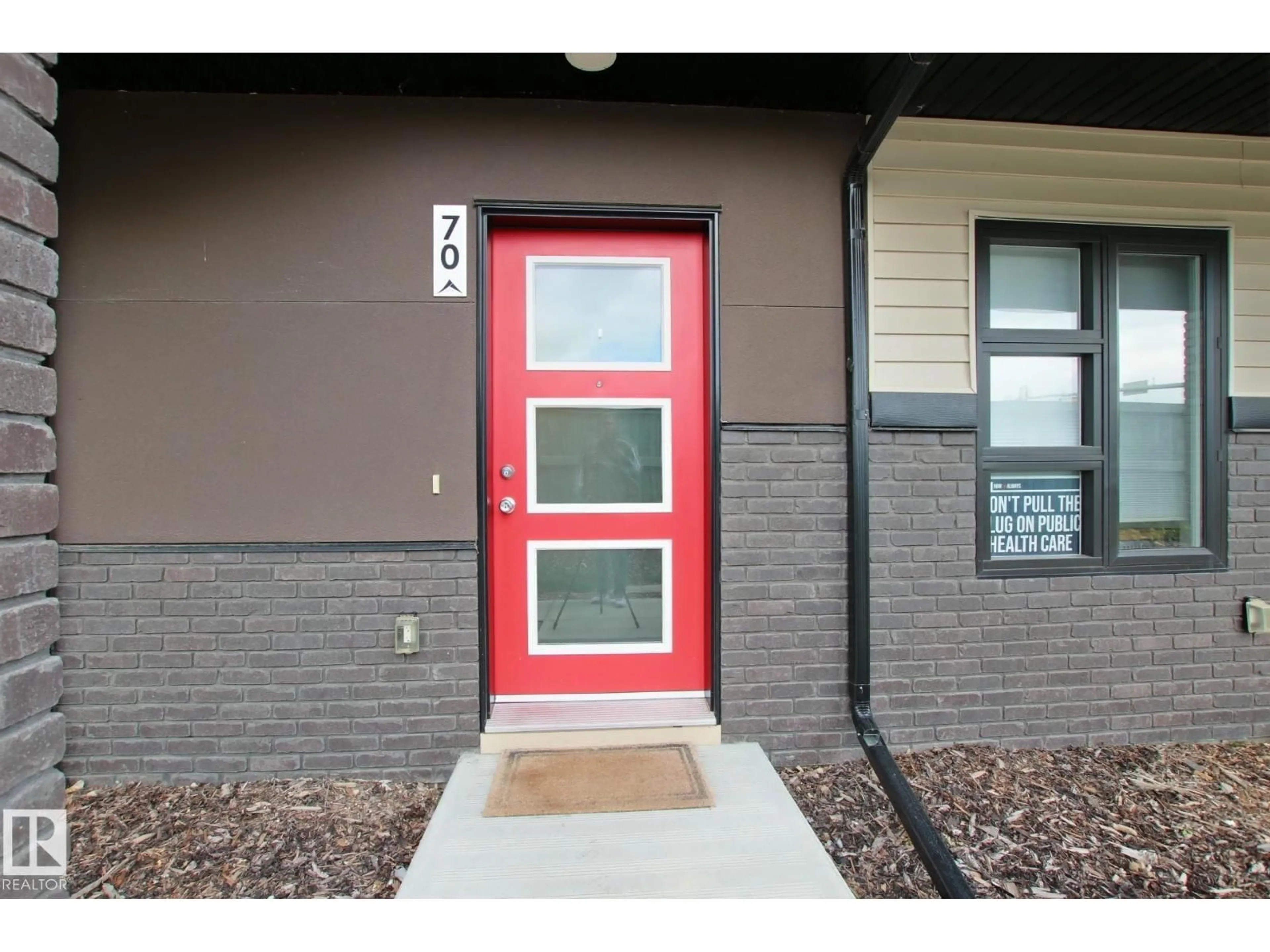 Indoor entryway for #70 - 1203 163 ST, Edmonton Alberta T6W3X1