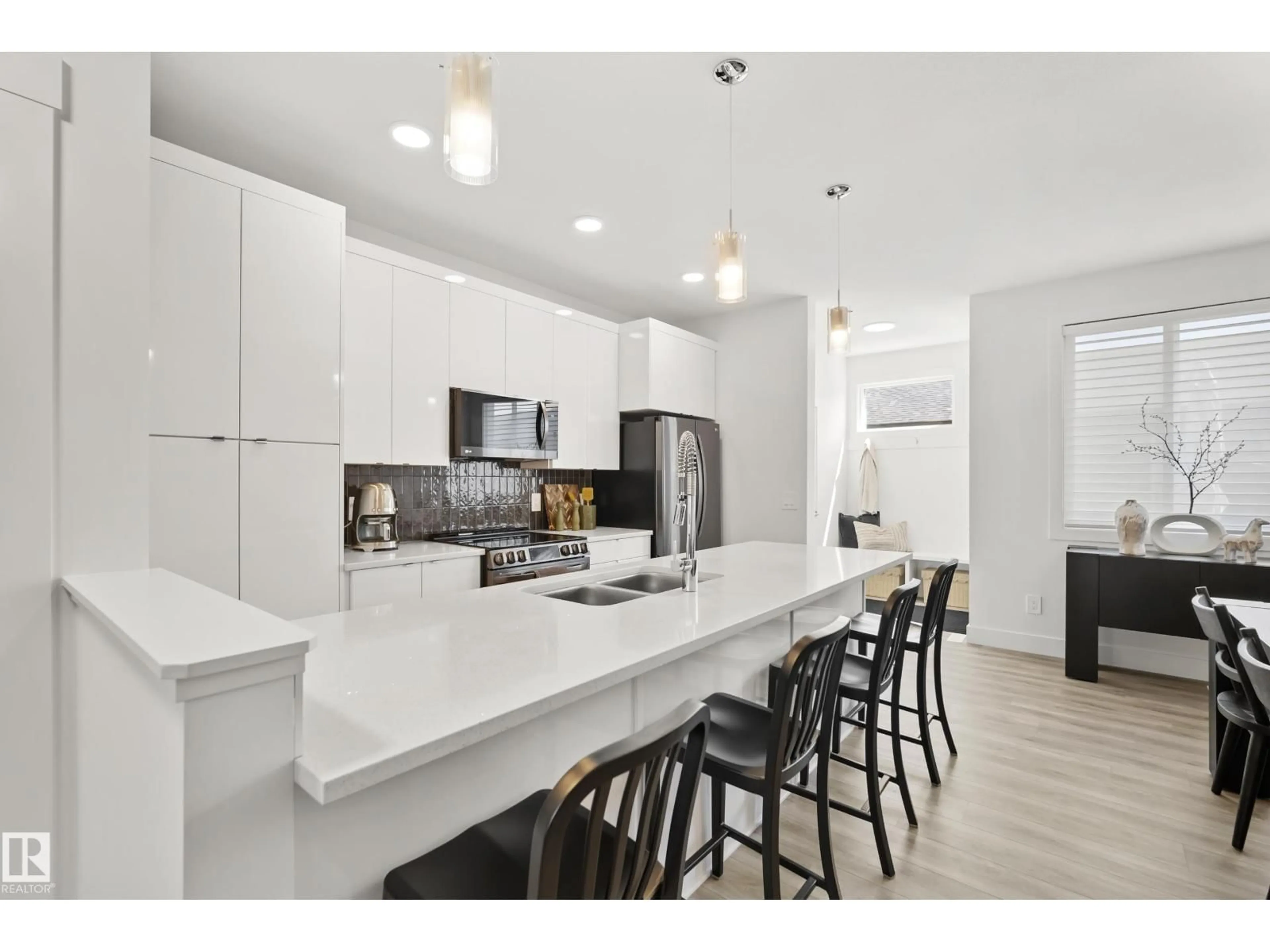 Open concept kitchen, unknown for 175 KINGLET BV, Edmonton Alberta T5S0S6