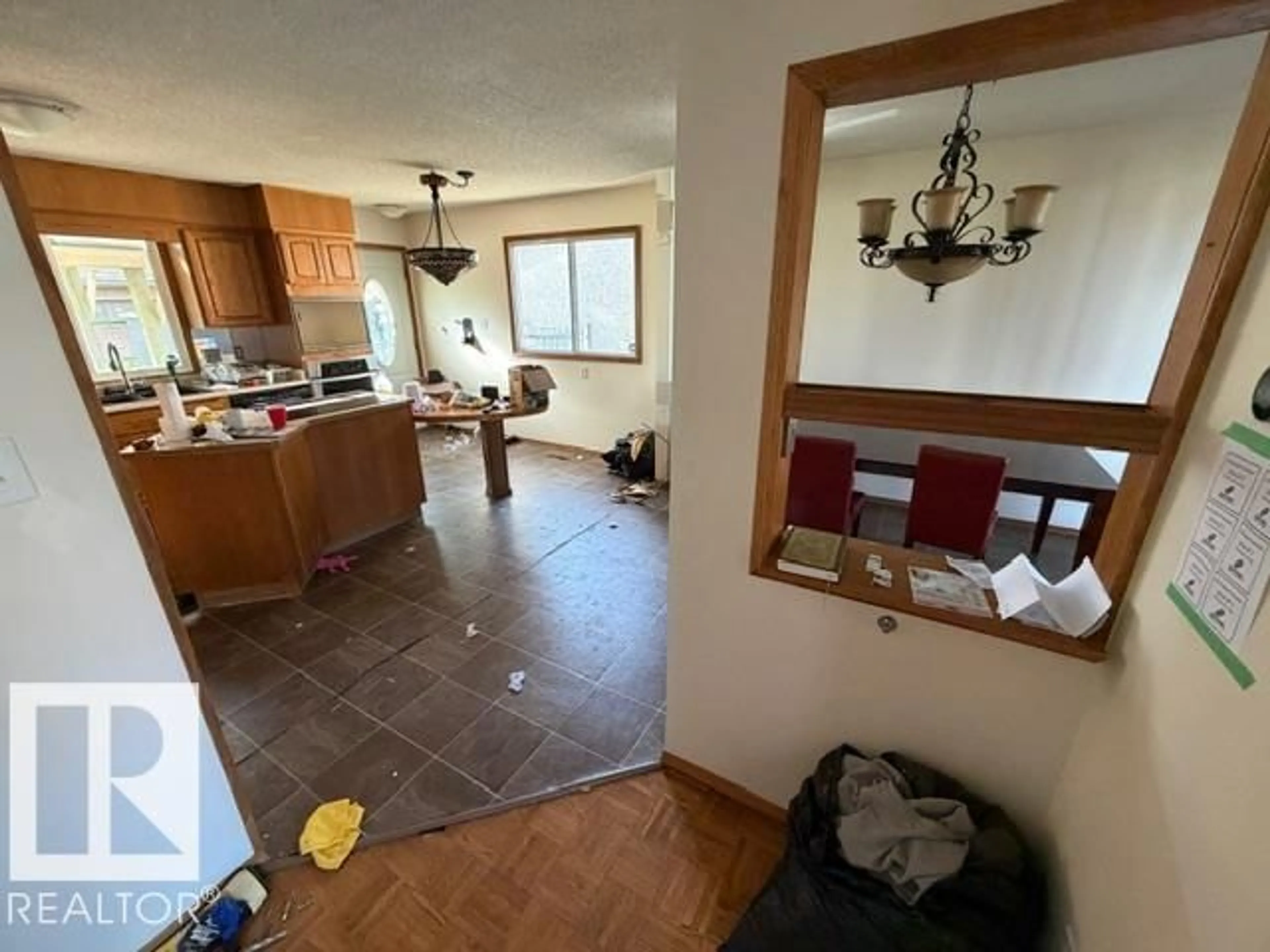 A pic of a room for 12247 144 AV, Edmonton Alberta T5X3M3