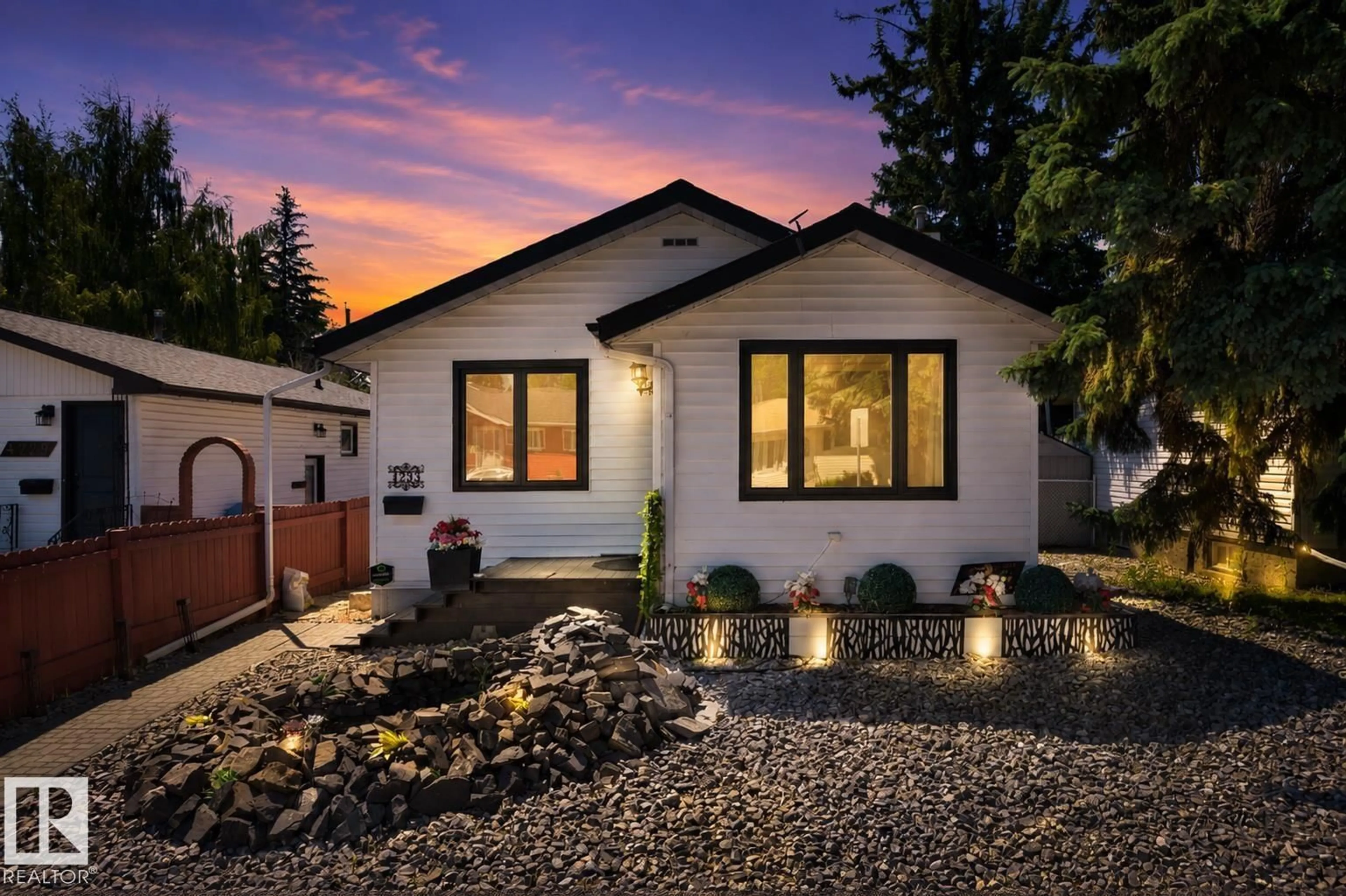 Home with vinyl exterior material, street for 4233 116 AV, Edmonton Alberta T5W0W9