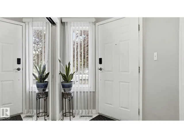 11249 12 AV, Edmonton 5