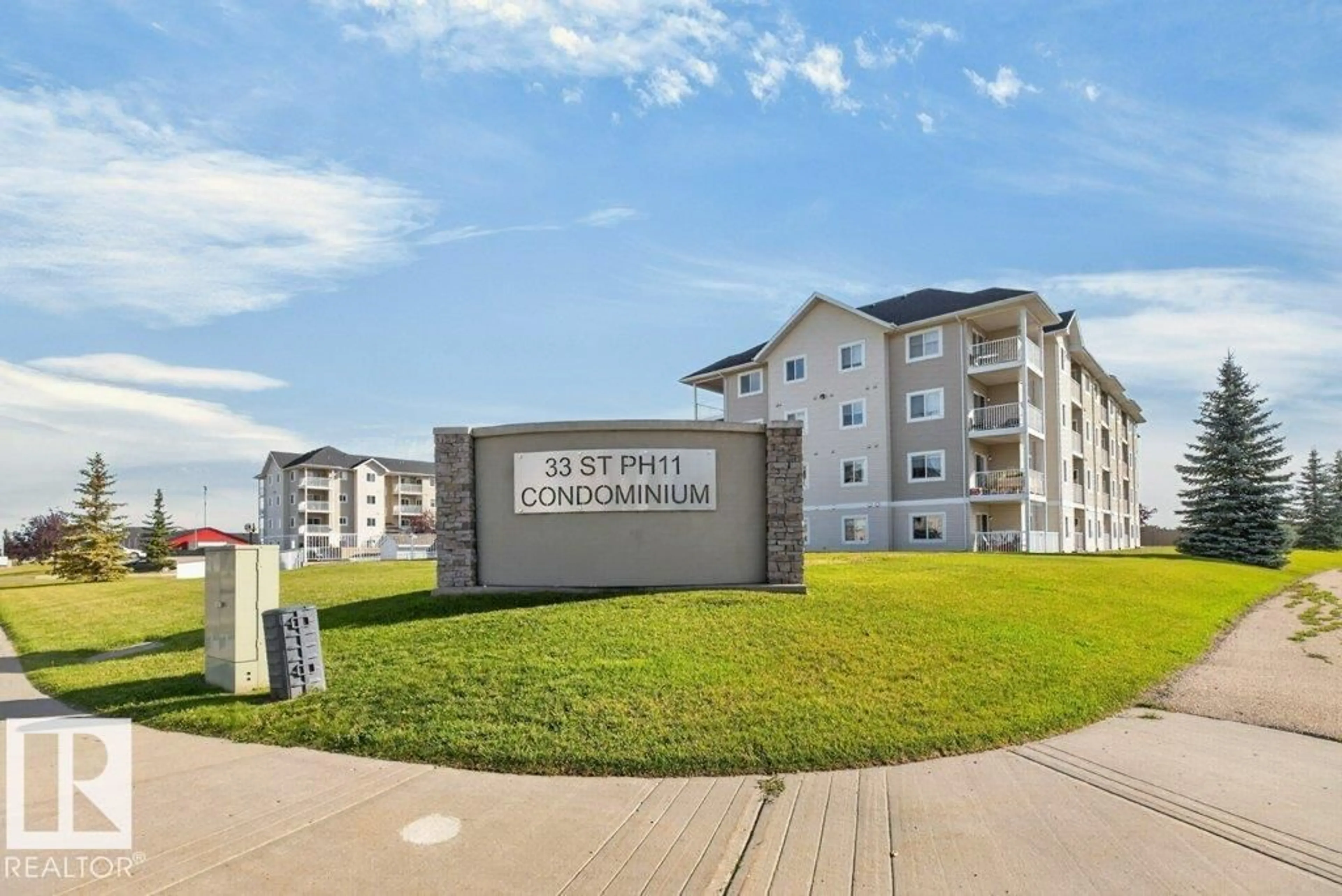 Patio, unknown for #208 - 4309 33 ST, Stony Plain Alberta T7X0C4