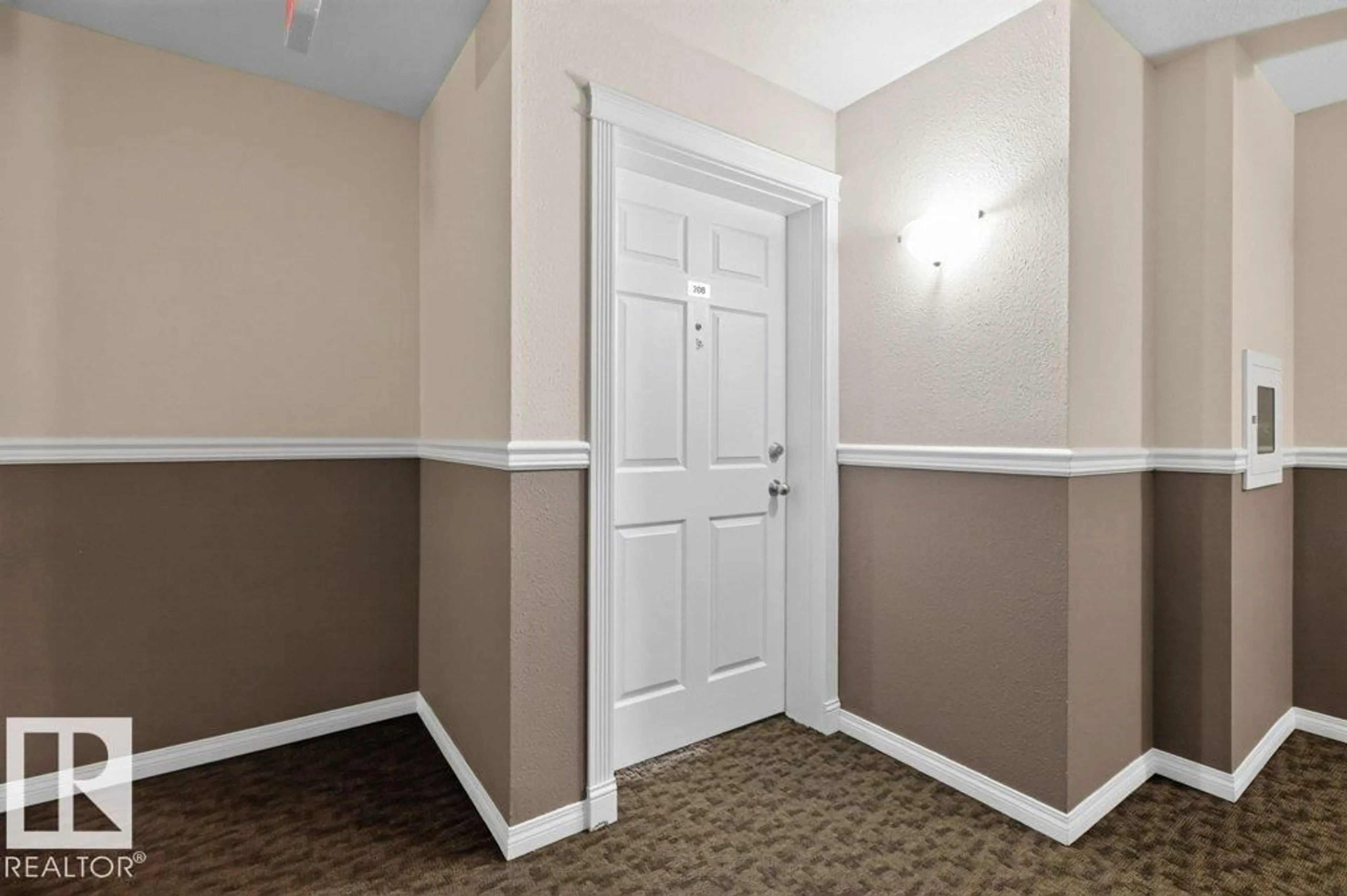 Indoor foyer for #208 - 4309 33 ST, Stony Plain Alberta T7X0C4