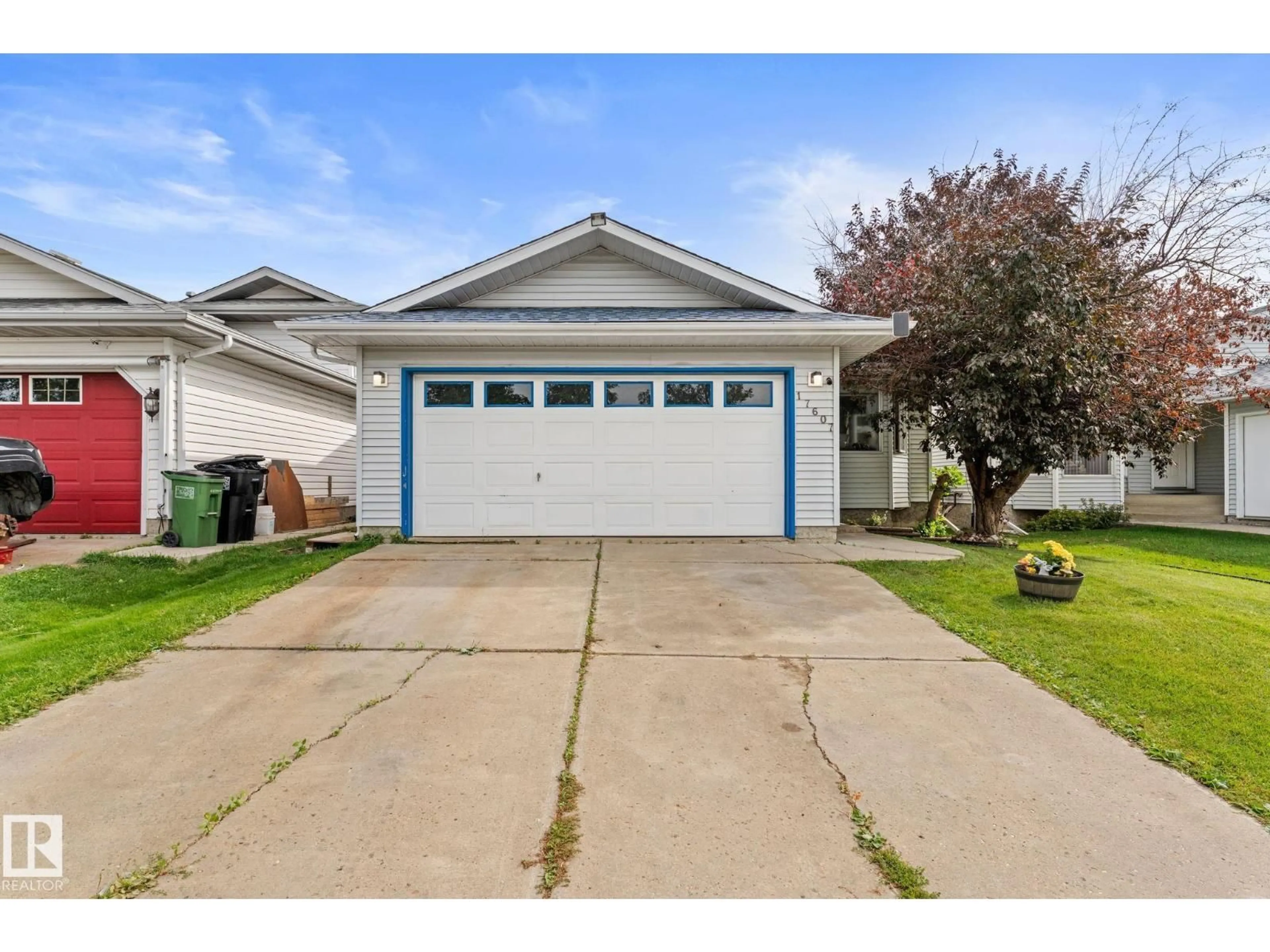 Unknown for 17607 91 ST, Edmonton Alberta T5Z2M1