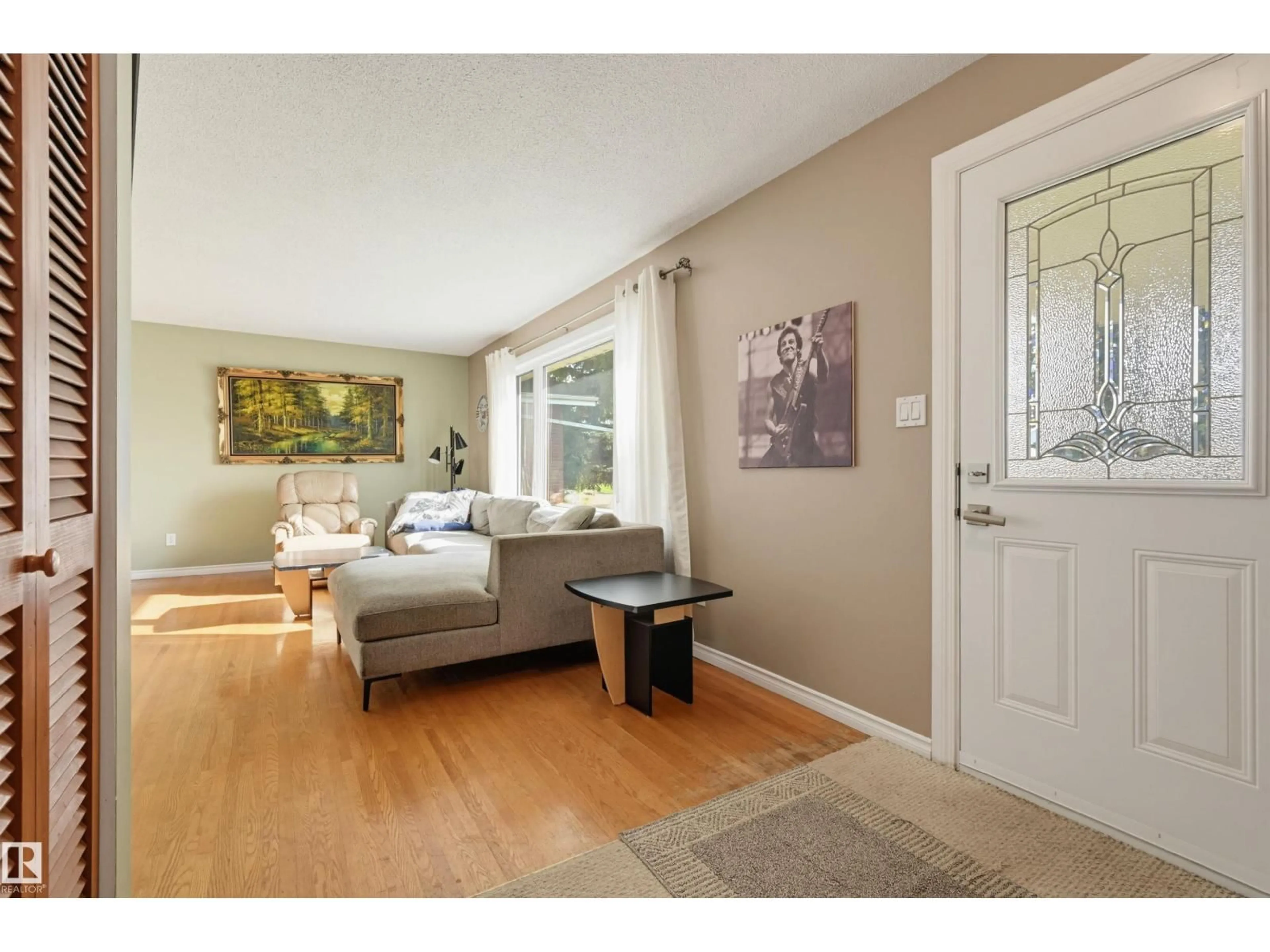 Indoor entryway for NW - 9122 167 ST, Edmonton Alberta T5R2T9