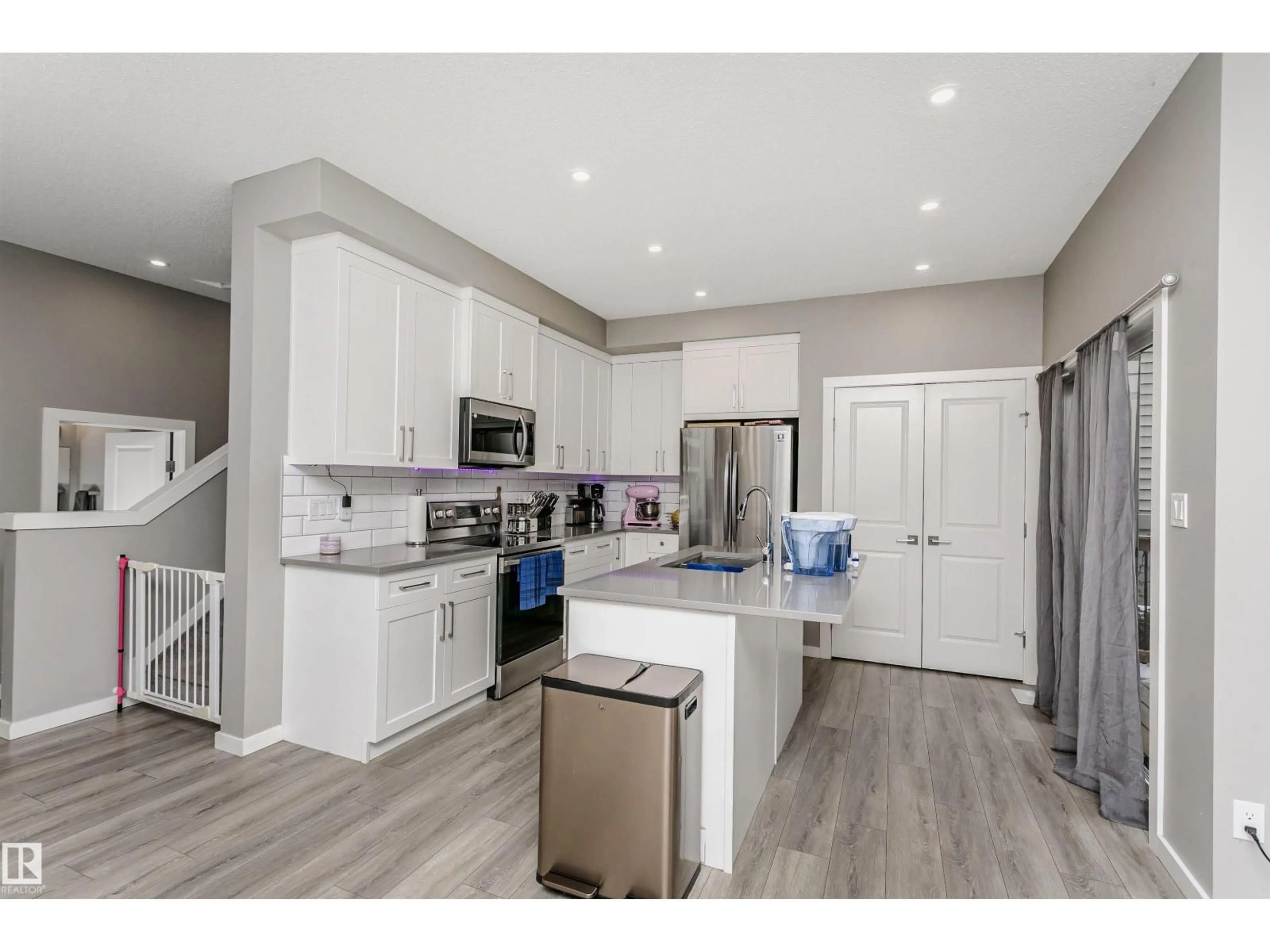 Open concept kitchen, unknown for 7322 CHIVERS CR, Edmonton Alberta T6W4M1