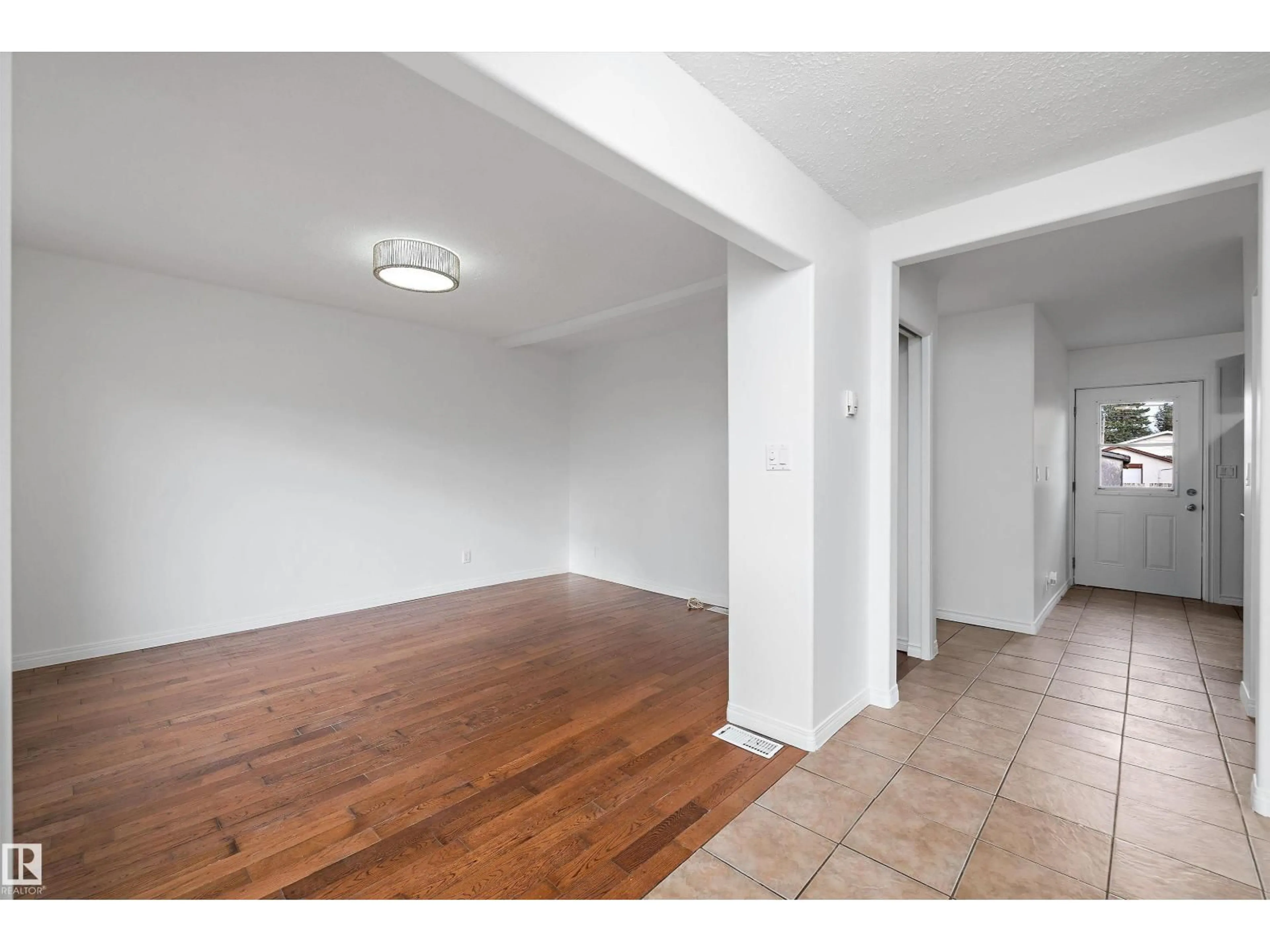 A pic of a room for 105 ST ST, Morinville Alberta T8R1A4
