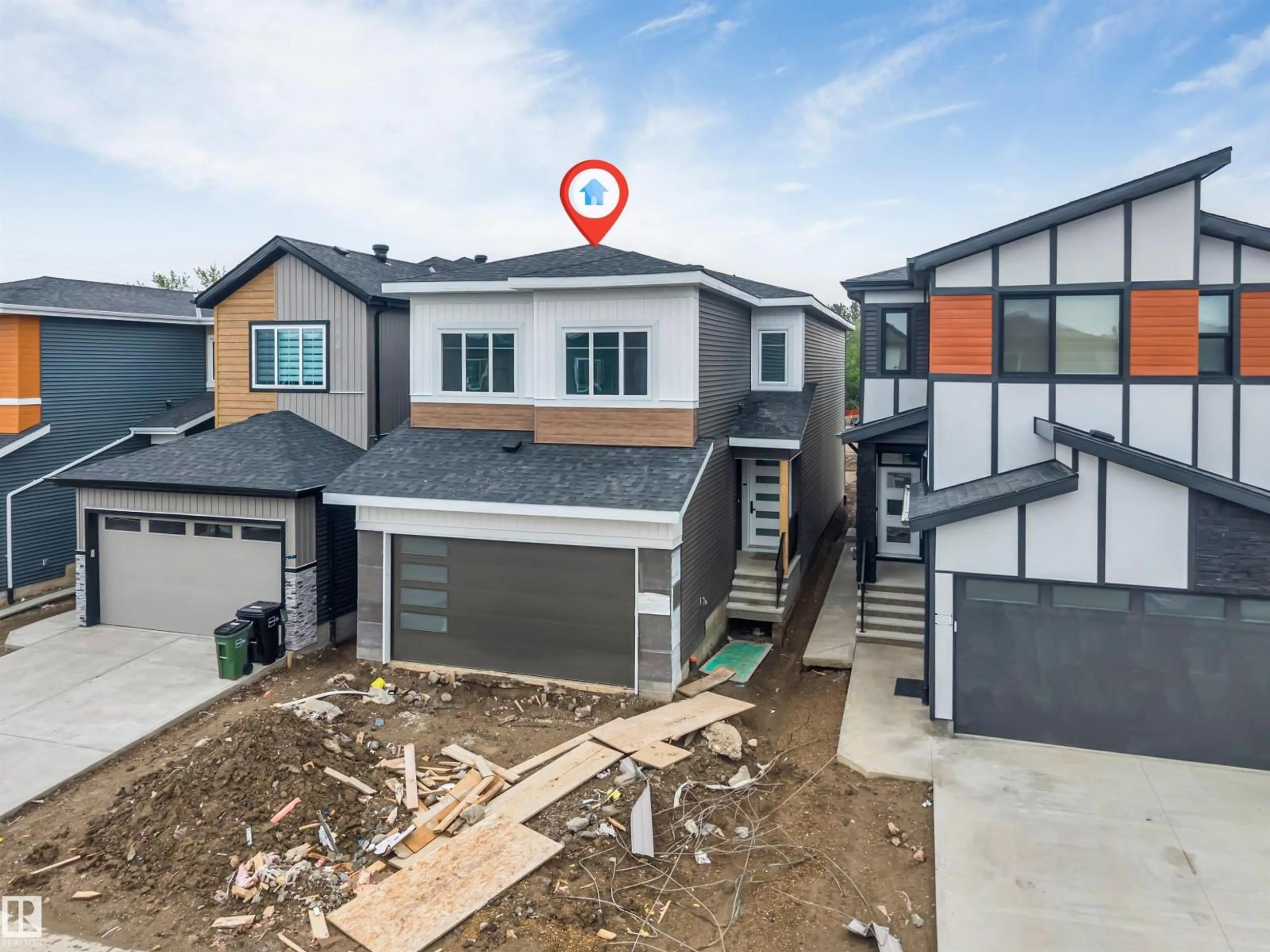 A pic from outside/outdoor area/front of a property/back of a property/a pic from drone, street for SW - 131 24 ST, Edmonton Alberta T6X3K4