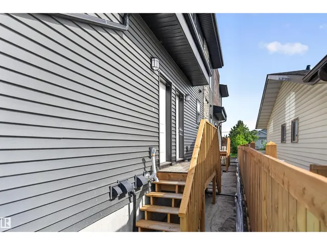 9945 154 ST, Edmonton 4