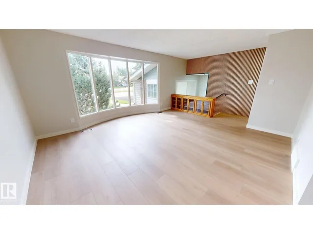 NW - 10928 34A AV, Edmonton 4