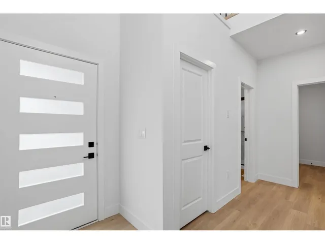 NW - 8421 223A ST, Edmonton 4