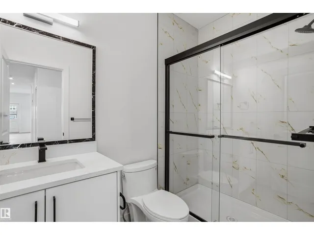 NW - 8421 223A ST, Edmonton 5