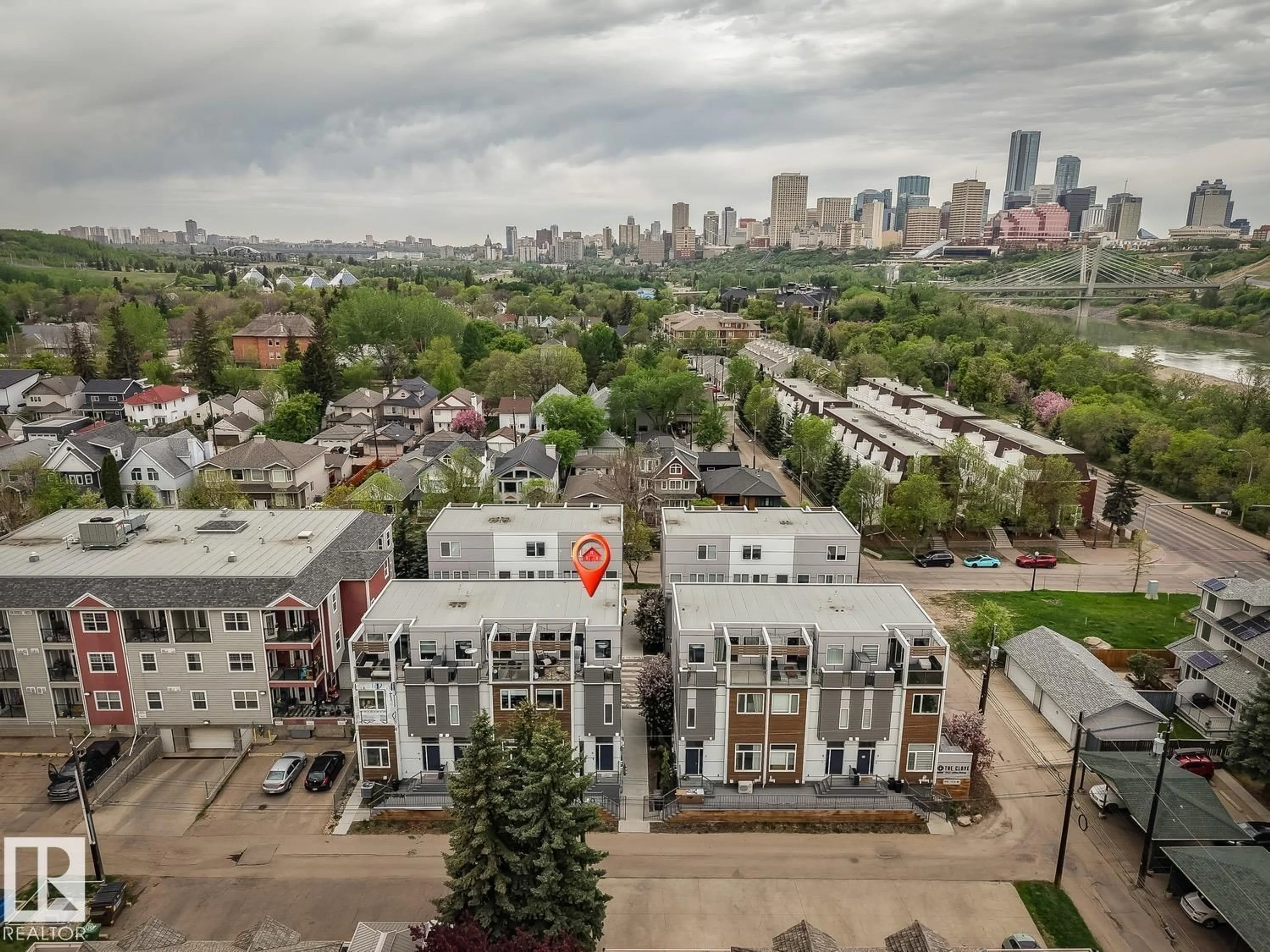 A pic from outside/outdoor area/front of a property/back of a property/a pic from drone, city buildings view from balcony for 6 - 9745 92 ST, Edmonton Alberta T6C3S3