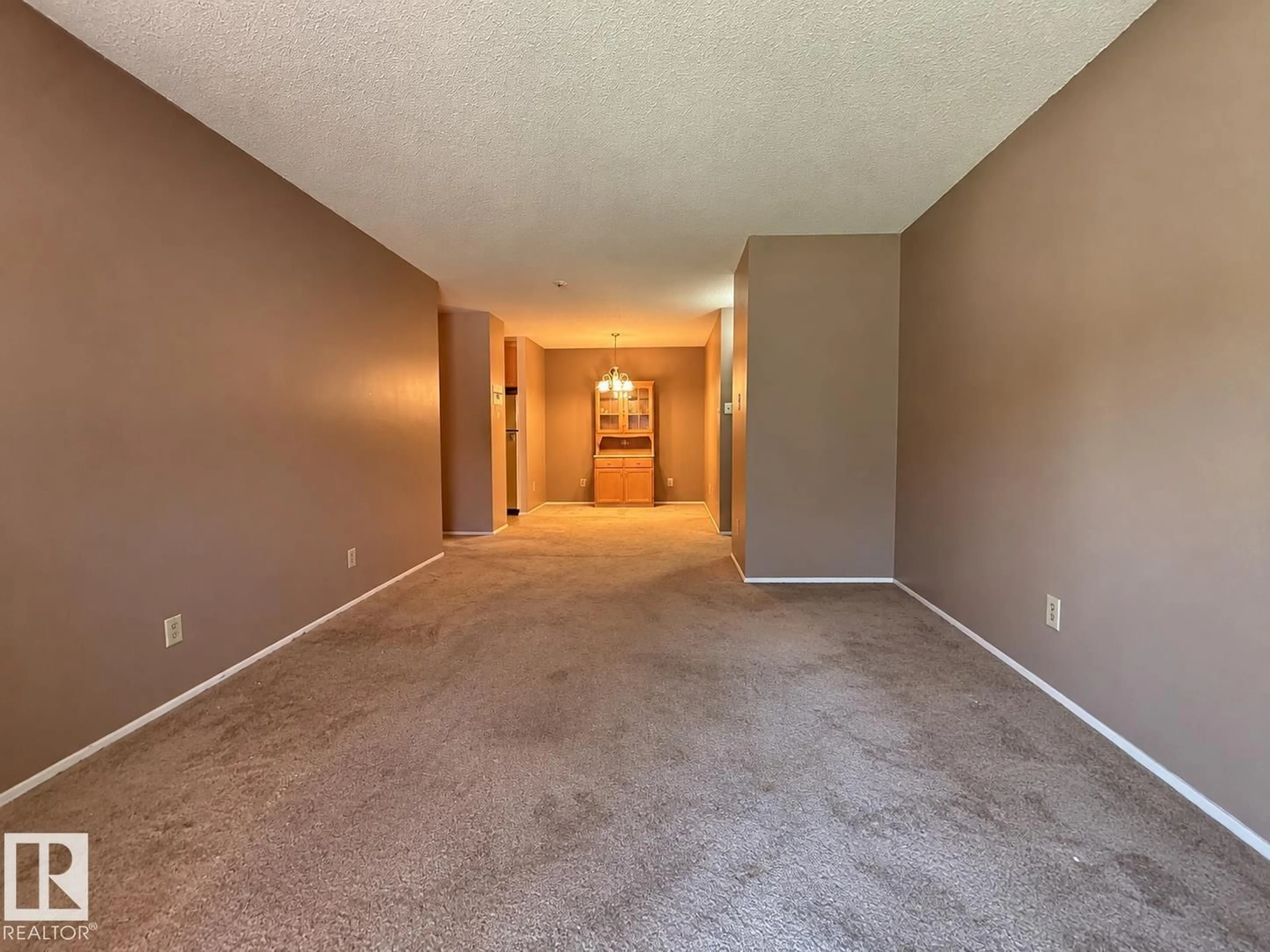 A pic of a room for 2 - 11608 28 AV, Edmonton Alberta T6J4E3