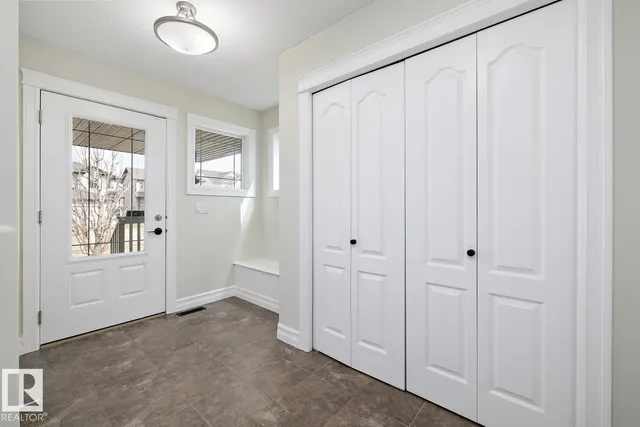 178 WOODBEND WY, Fort Saskatchewan 2