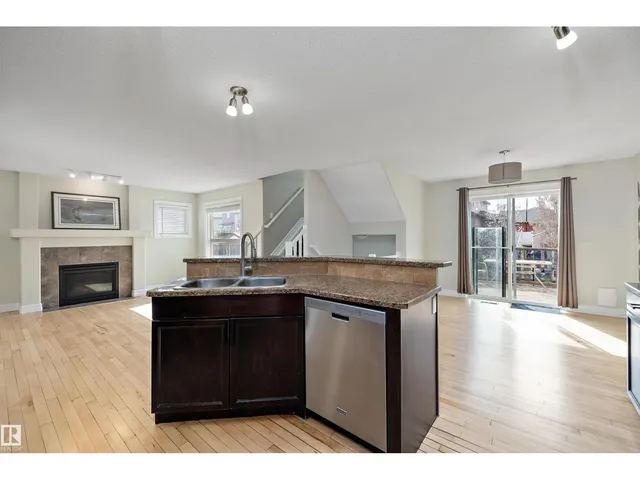 178 WOODBEND WY, Fort Saskatchewan 5