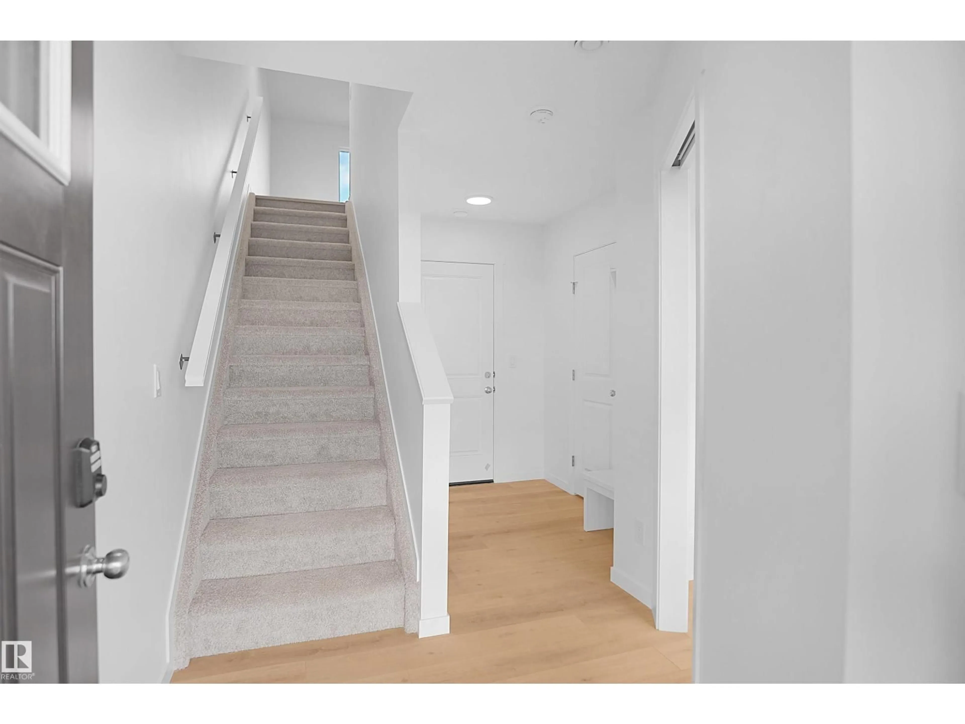Unknown for 533 ASTER DR, Edmonton Alberta T6T2N8