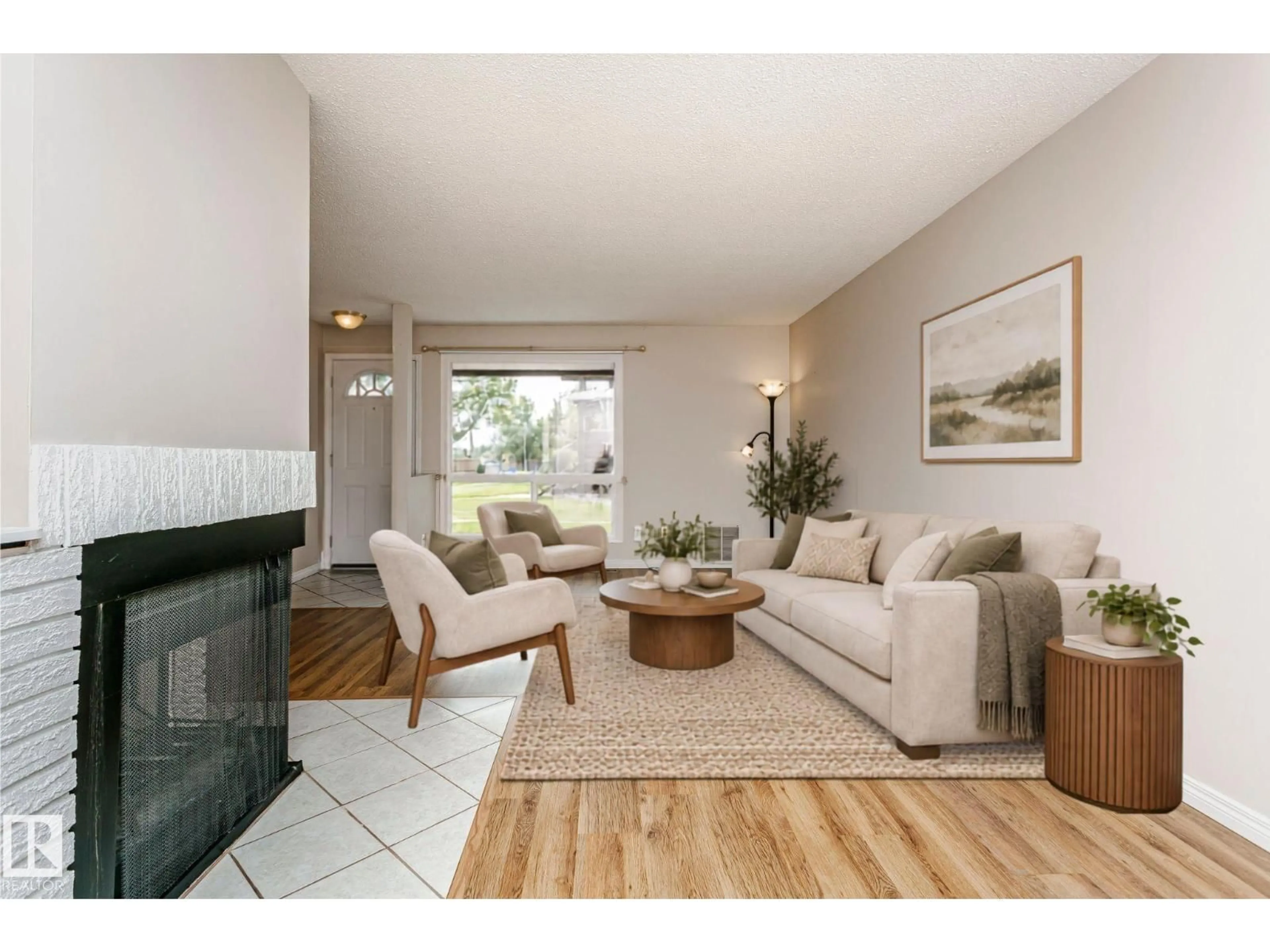 Living room with furniture, unknown for 2083 SADDLEBACK RD, Edmonton Alberta T6J4T4