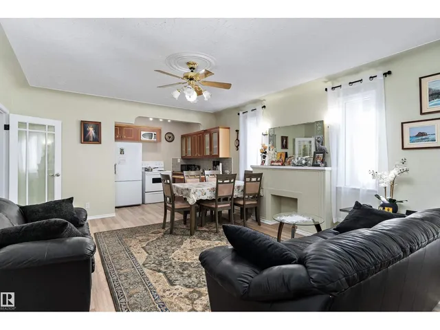 11911 70 ST NW, Edmonton 5