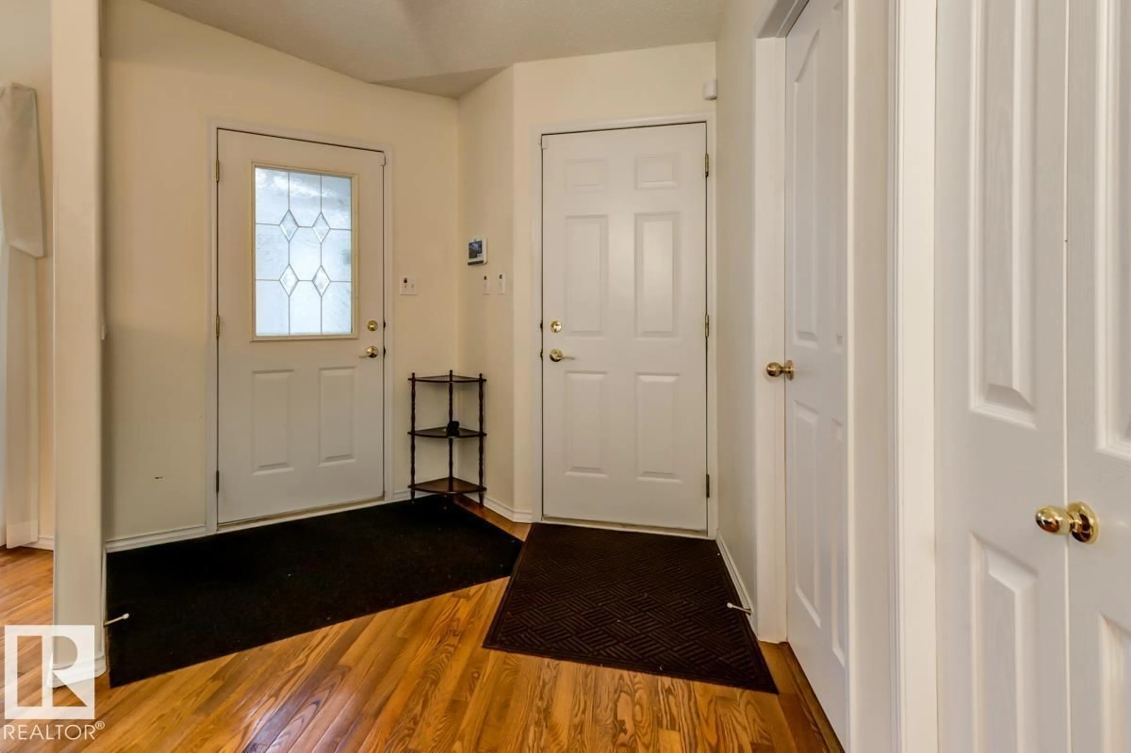 Indoor entryway for 7 - 9731 174 ST NW, Edmonton Alberta T5T6G4