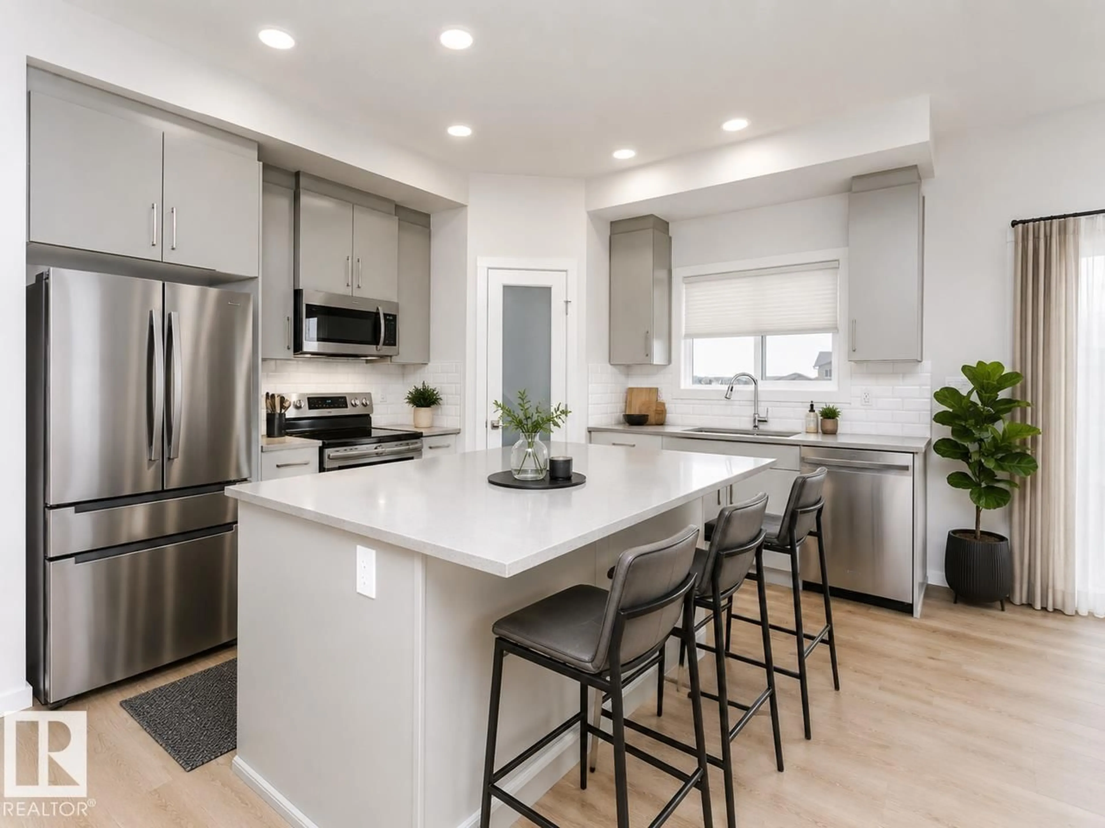 Open concept kitchen, unknown for 5834 RAVEN CR, Edmonton Alberta T5S0S7