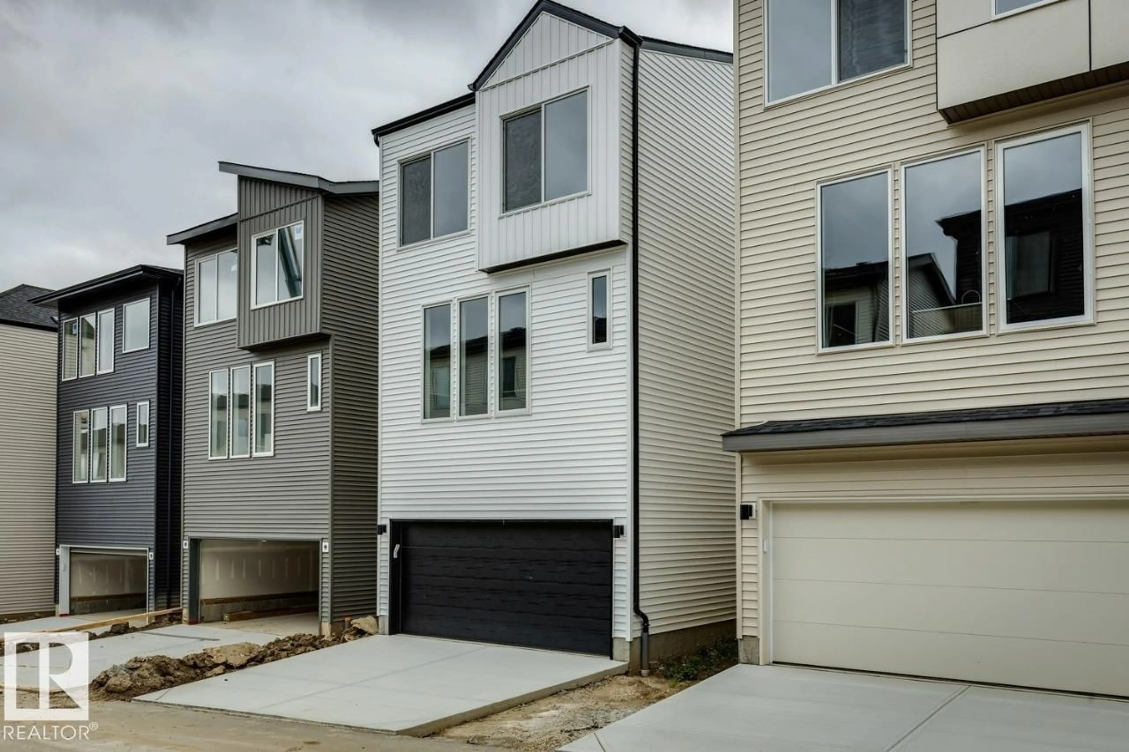 Home with vinyl exterior material, street for 436 31 ST, Edmonton Alberta T6X3C8