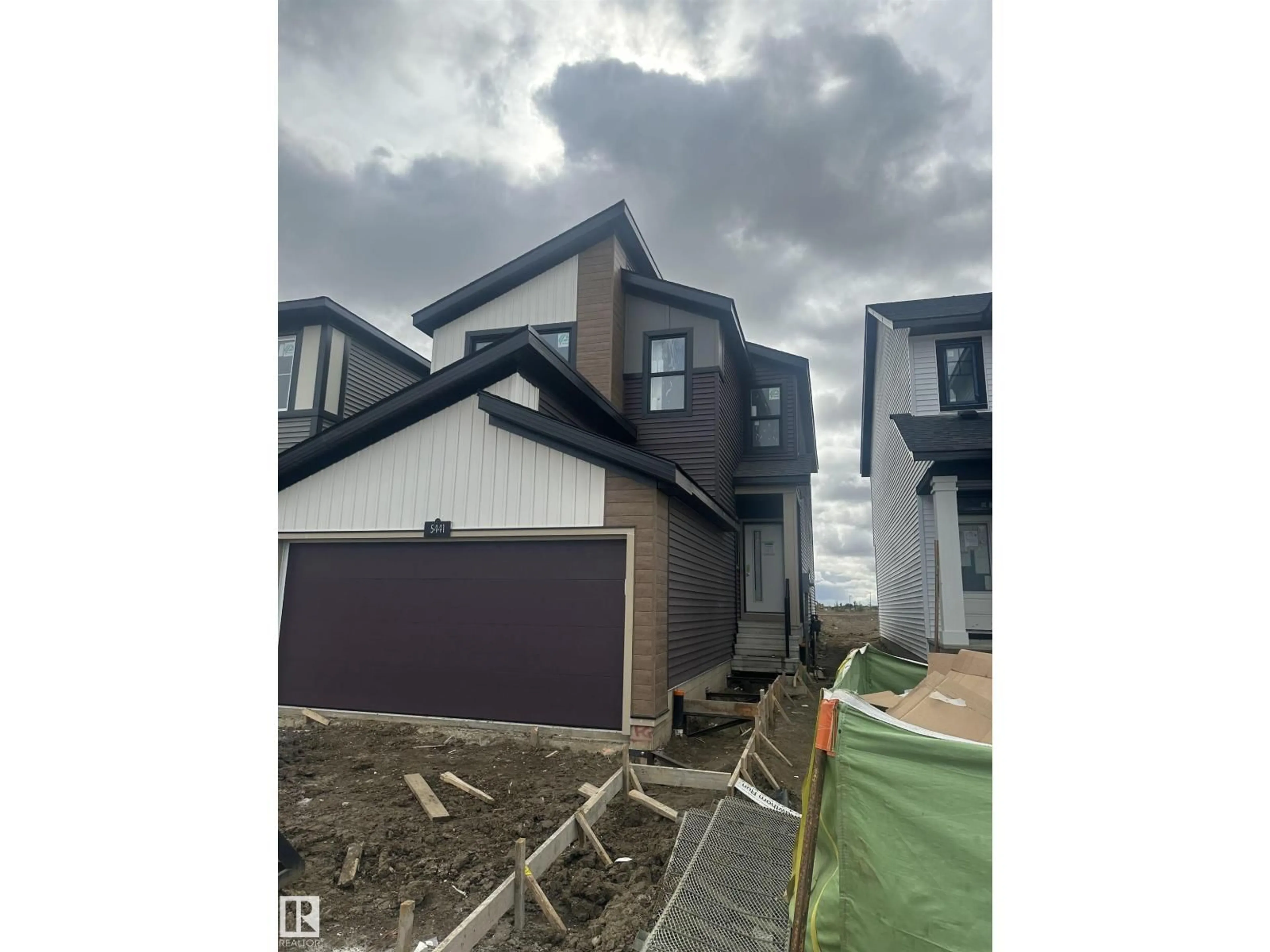 Unknown for SW - 5441 HAWTHORN RU, Edmonton Alberta T6X3K5